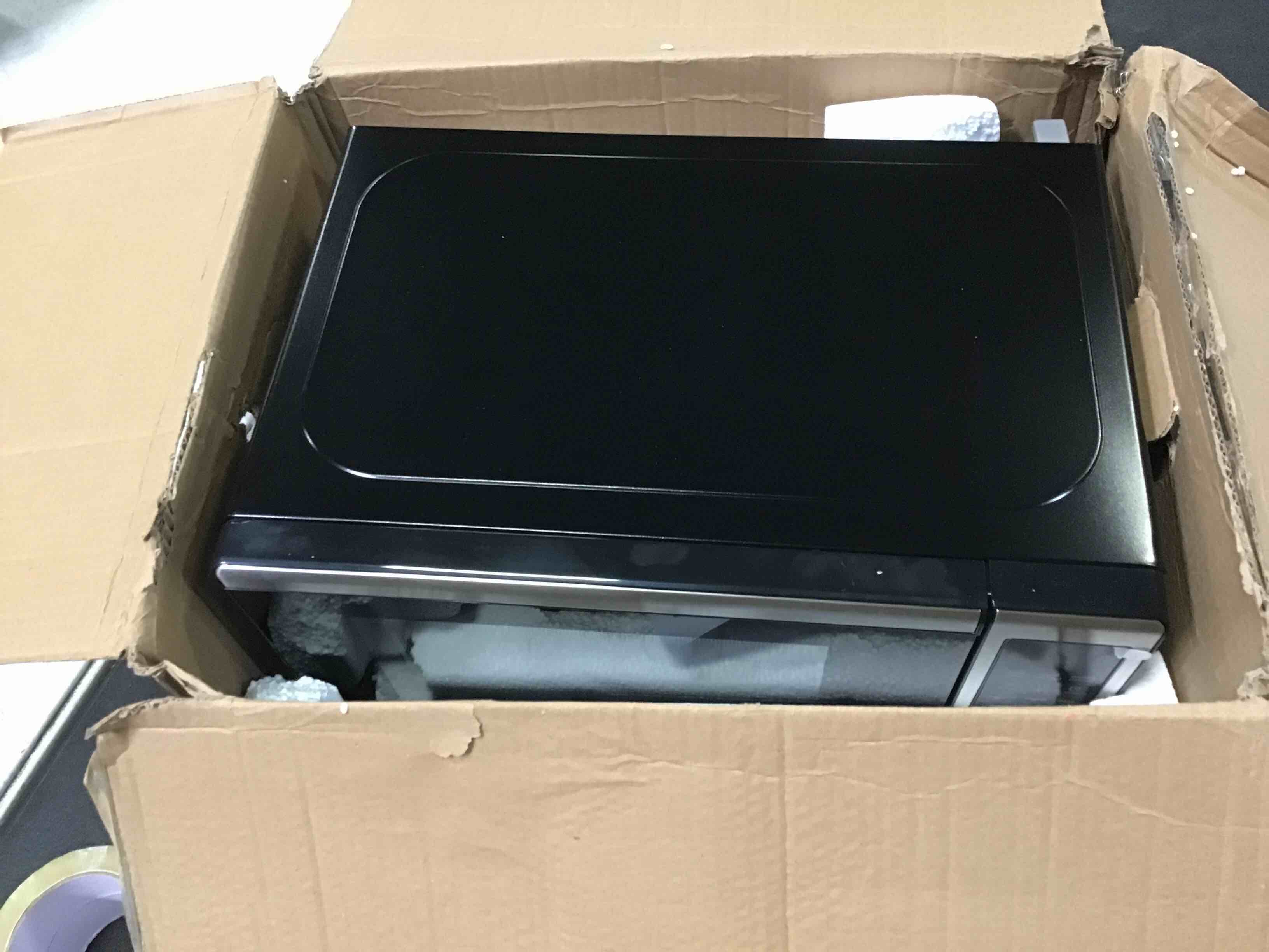 https://s3.amazonaws.com/lotting-images-prod/bidfta/BLU5175800_1690991423593.jpeg