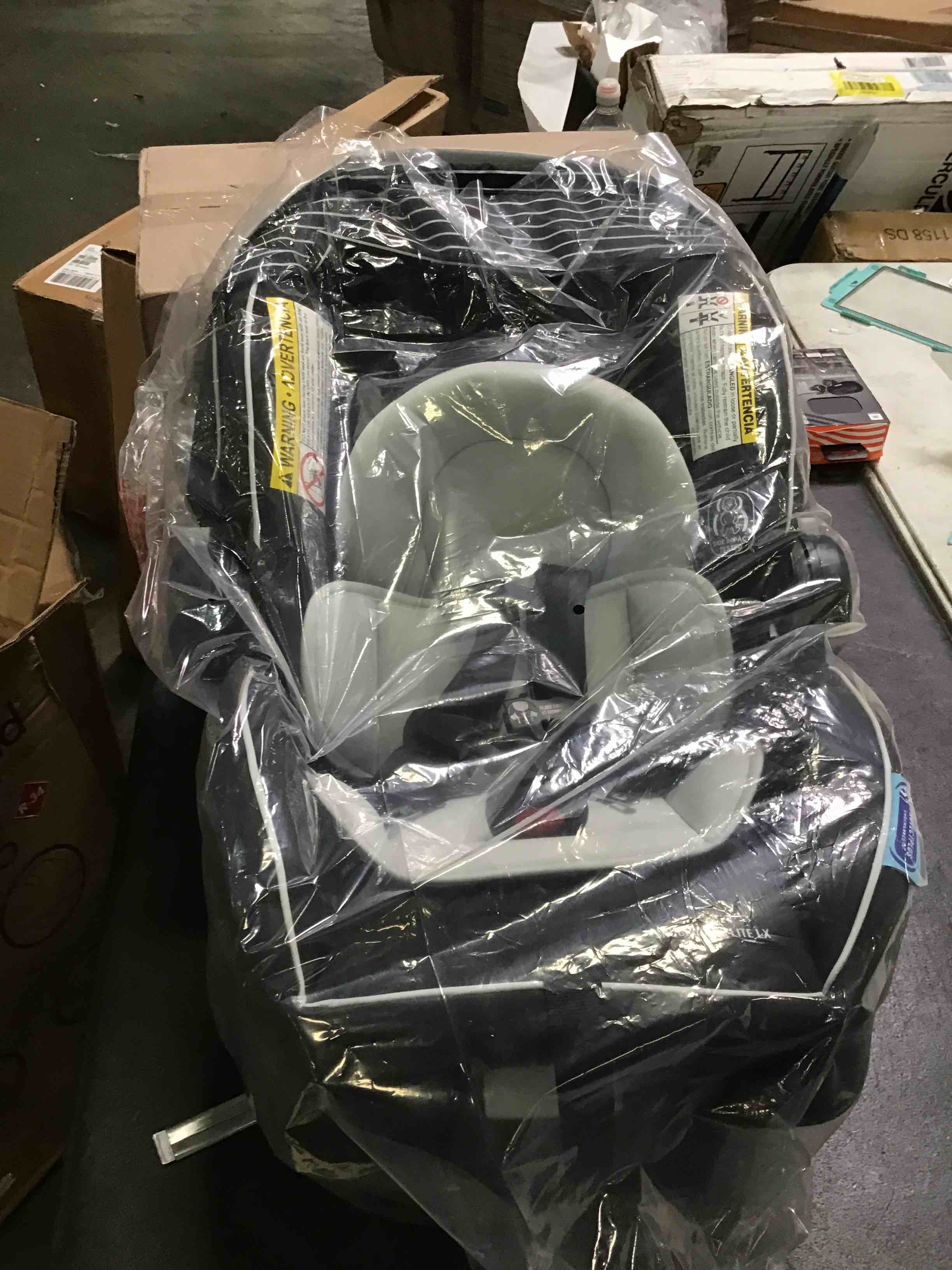 https://s3.amazonaws.com/lotting-images-prod/bidfta/BLU5175808_1690992891491.jpeg