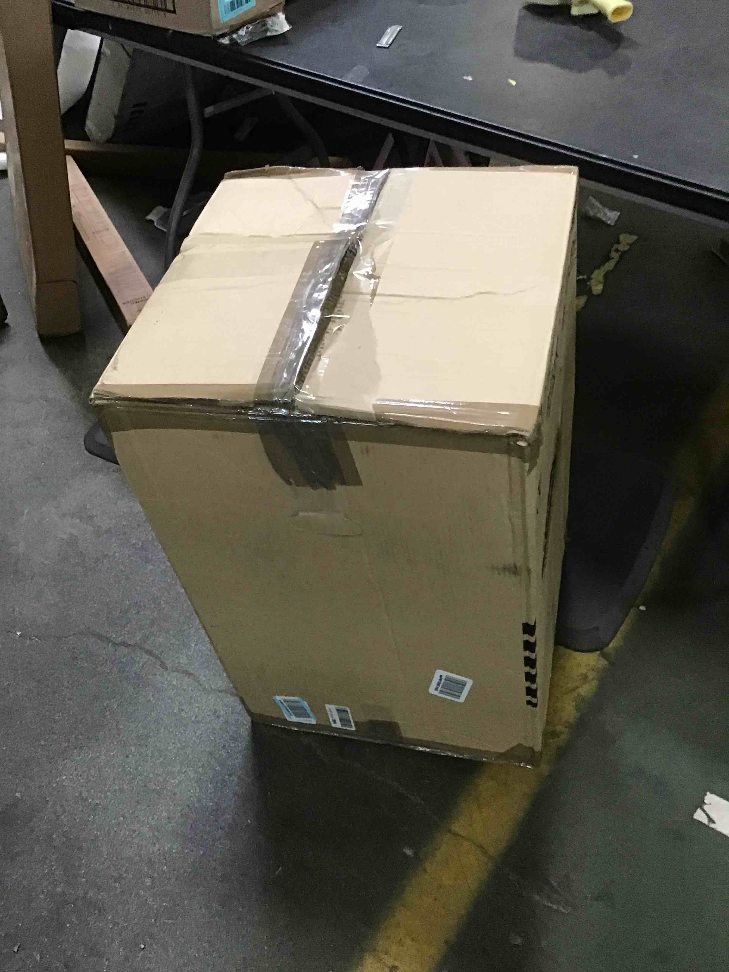 https://s3.amazonaws.com/lotting-images-prod/bidfta/BLU5175813_1690993956248.jpeg