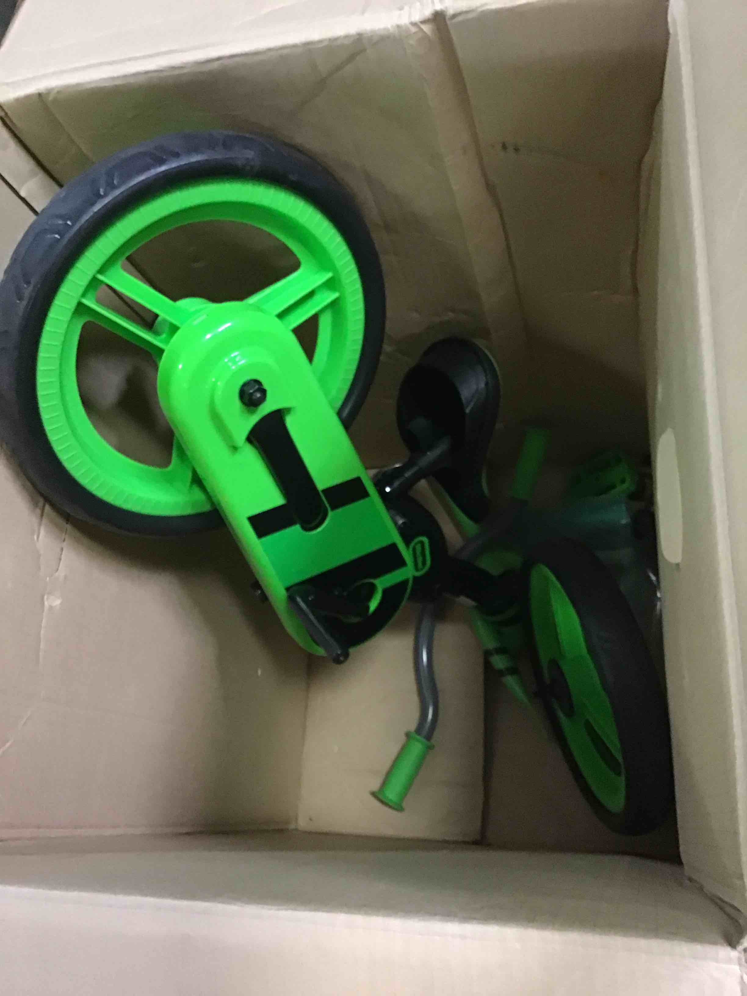 https://s3.amazonaws.com/lotting-images-prod/bidfta/BLU5175813_1690993995763.jpeg