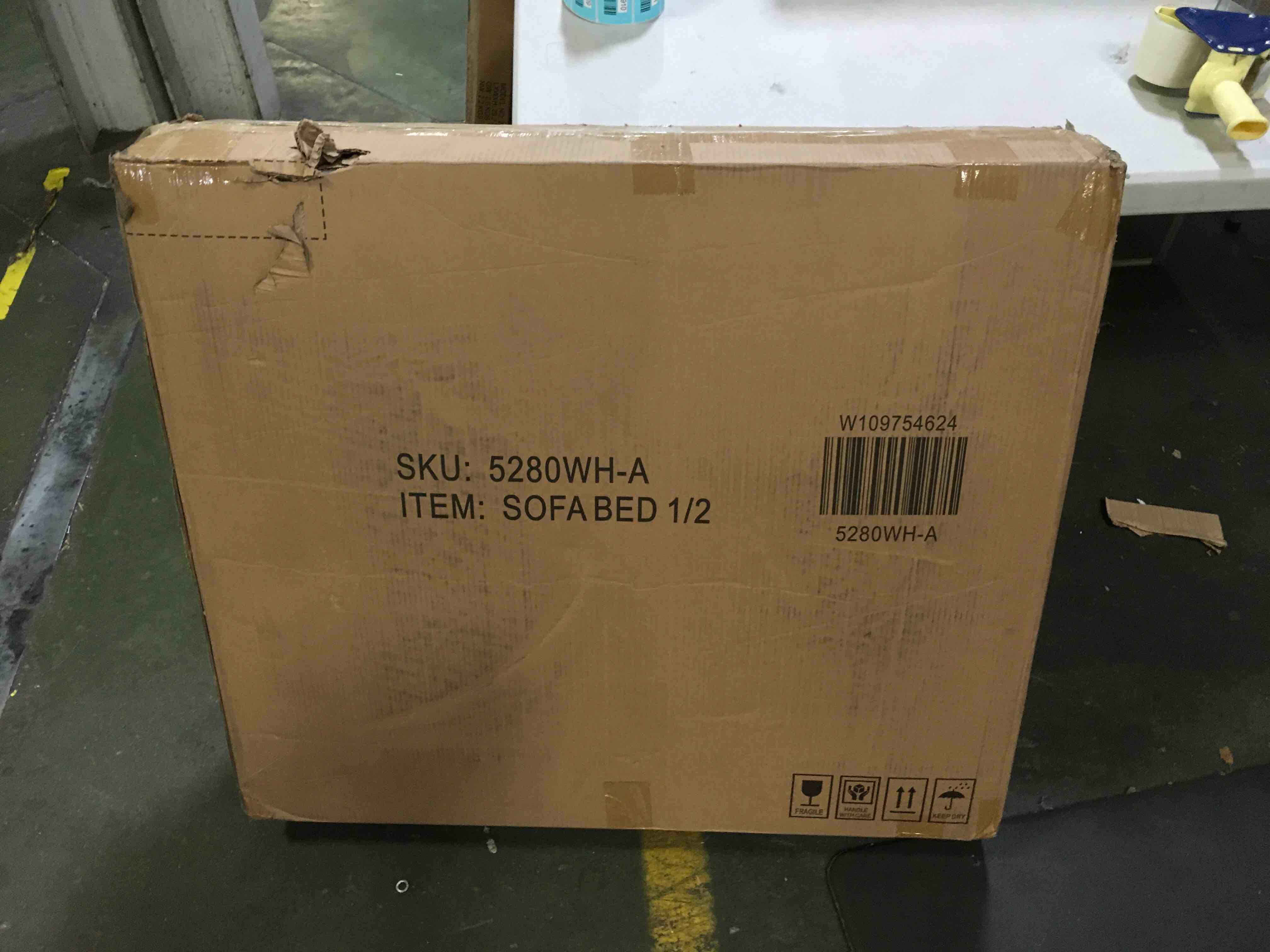 https://s3.amazonaws.com/lotting-images-prod/bidfta/BLU5175902_1691067842298.jpeg