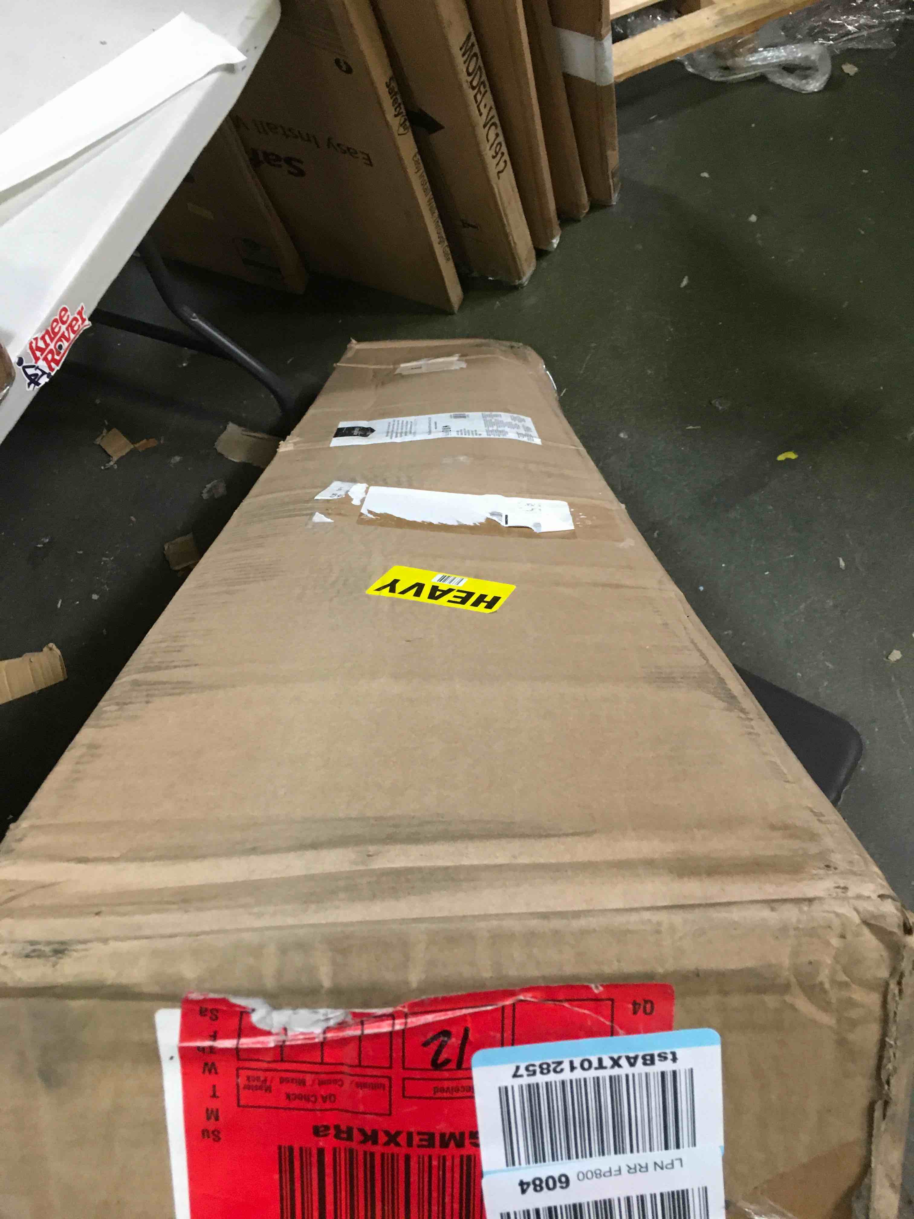 https://s3.amazonaws.com/lotting-images-prod/bidfta/BLU5175955_1691083069314.jpeg