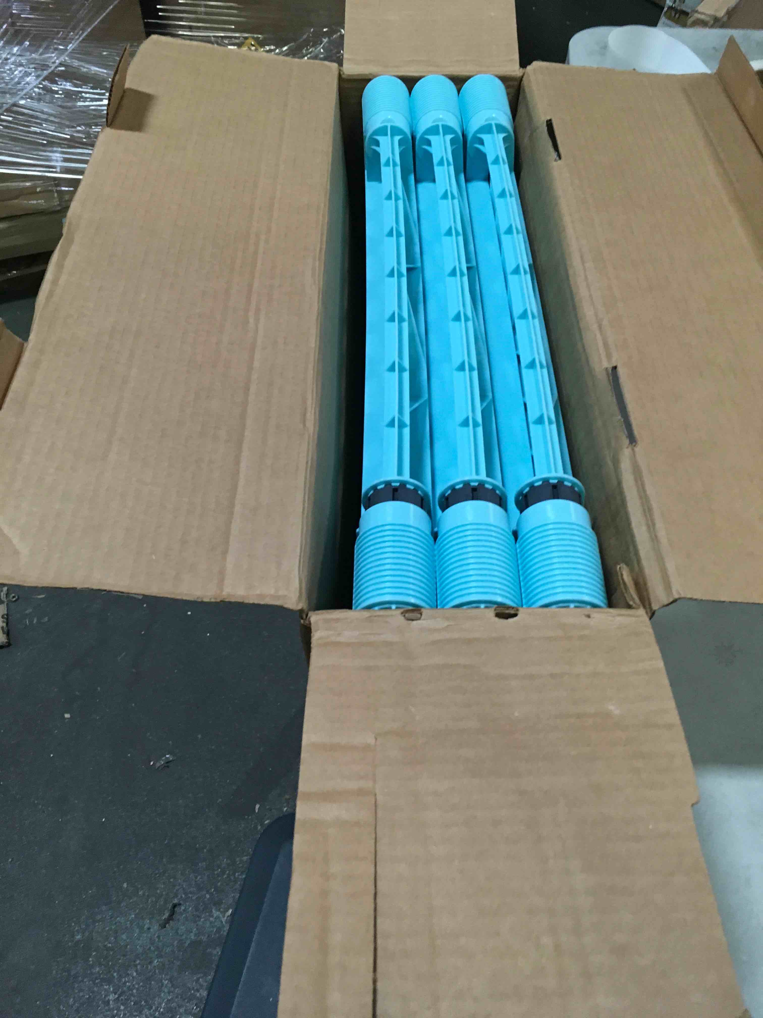 https://s3.amazonaws.com/lotting-images-prod/bidfta/BLU5176142_1691177276767.jpeg