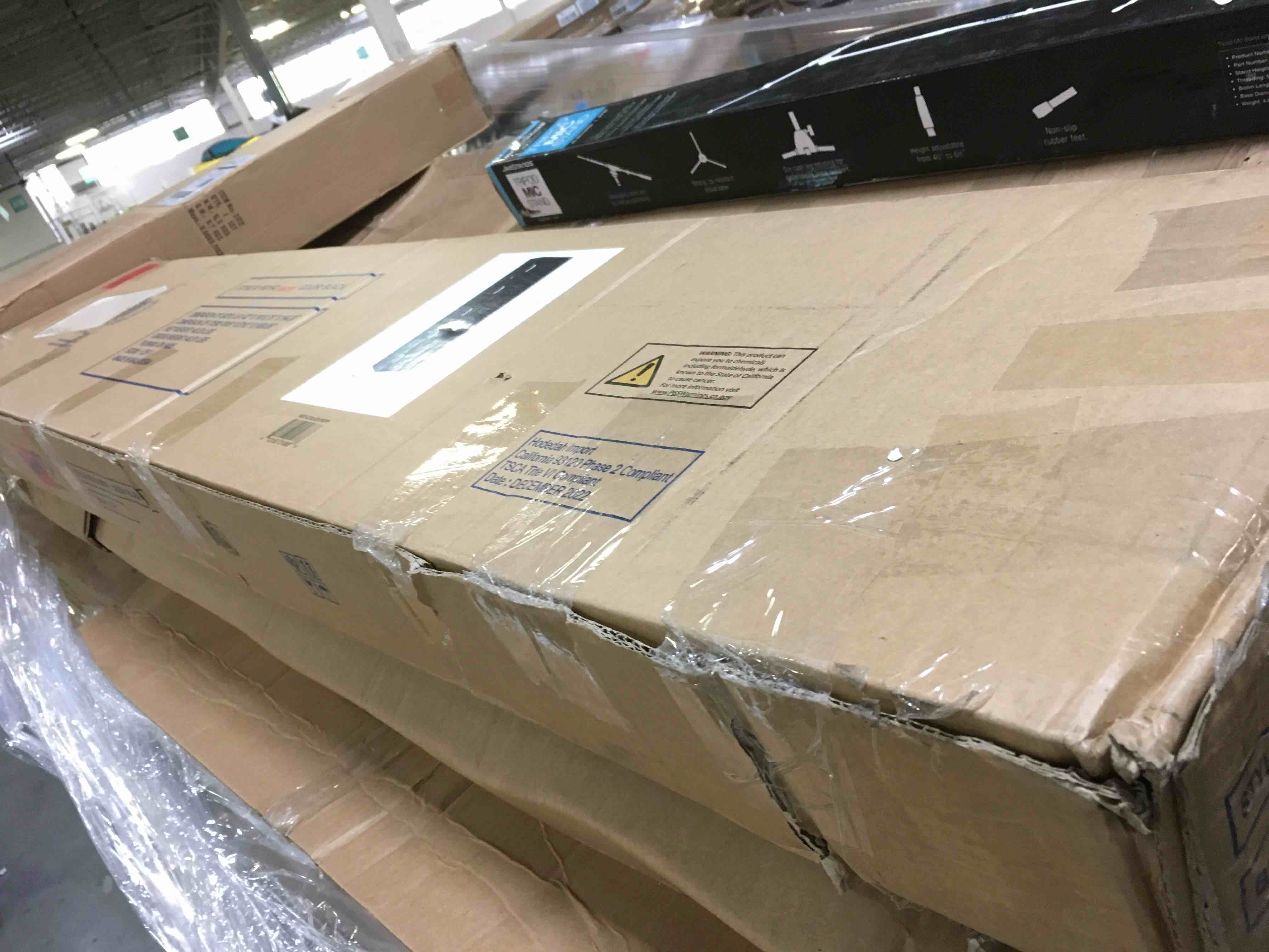 https://s3.amazonaws.com/lotting-images-prod/bidfta/BLU5176422_1691854665183.jpeg