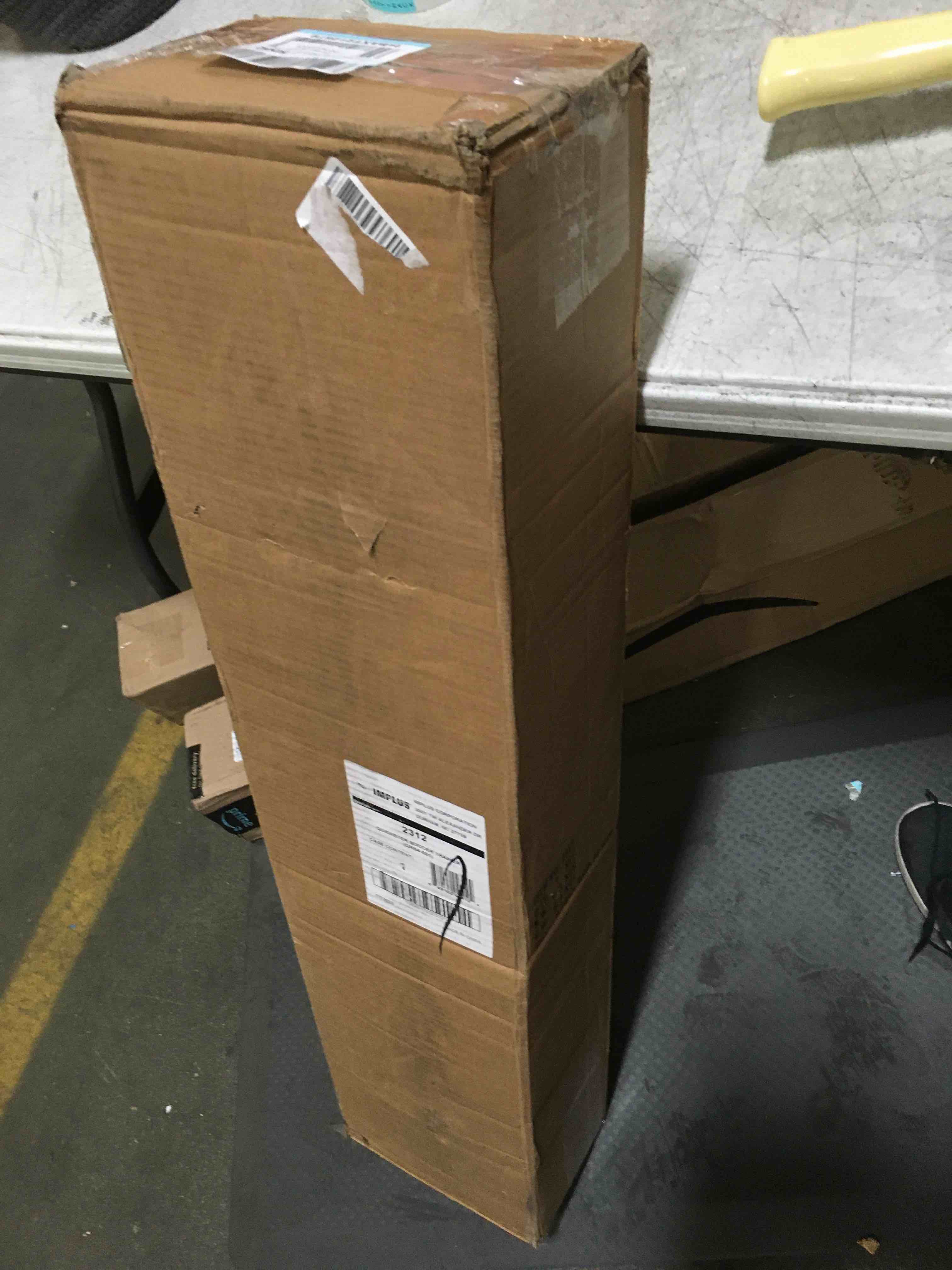 https://s3.amazonaws.com/lotting-images-prod/bidfta/BLU5176424_1691854803376.jpeg