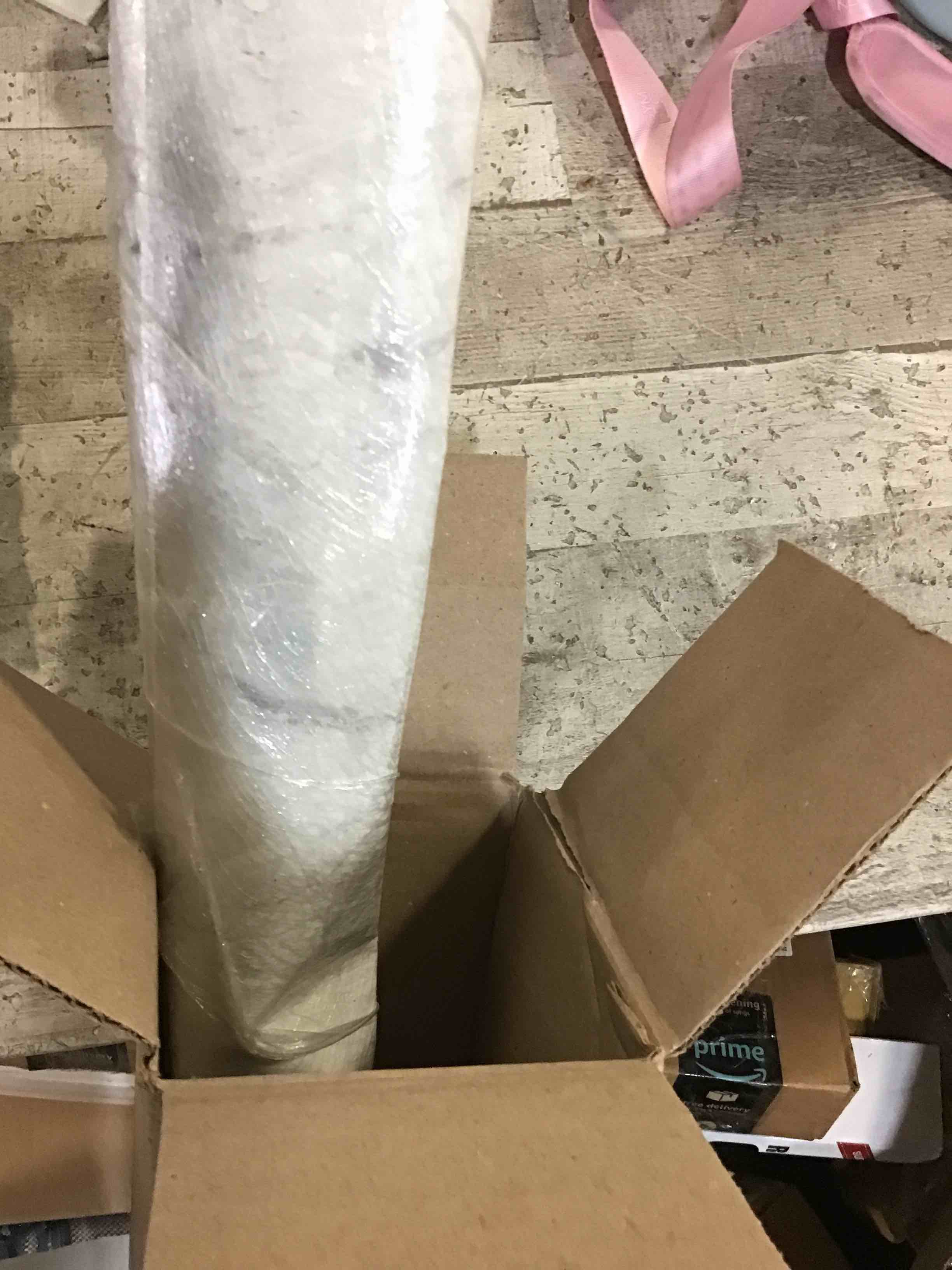 https://s3.amazonaws.com/lotting-images-prod/bidfta/BLU5176538_1692027549348.jpeg