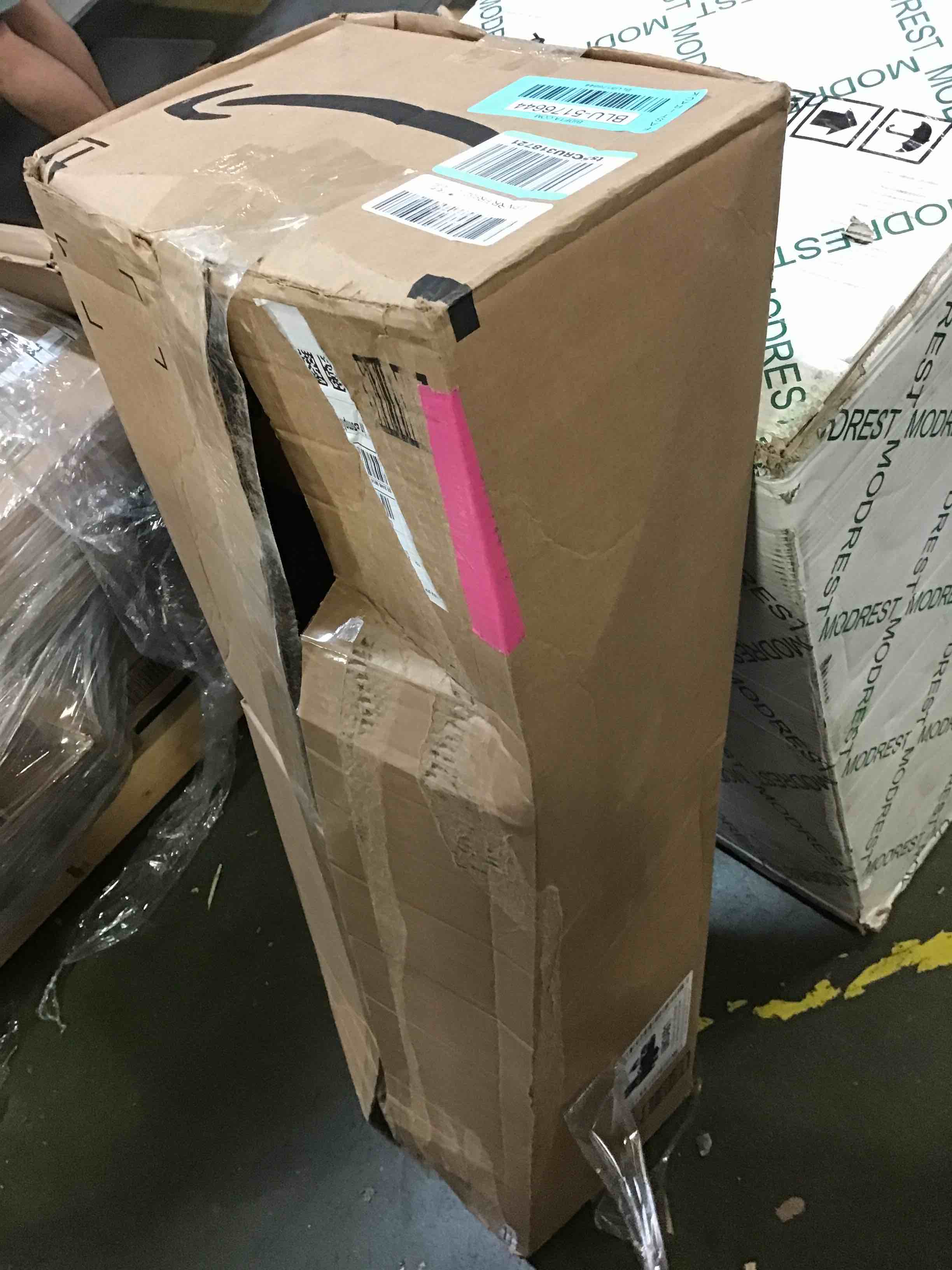 https://s3.amazonaws.com/lotting-images-prod/bidfta/BLU5176644_1692043361133.jpeg