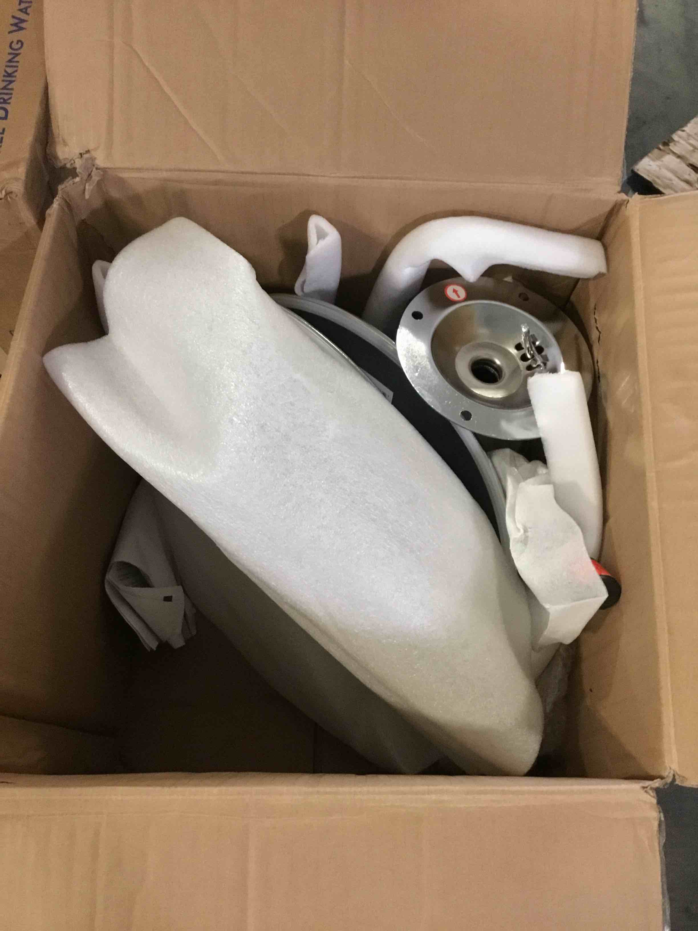 https://s3.amazonaws.com/lotting-images-prod/bidfta/BLU5178762_1691499588498.jpeg