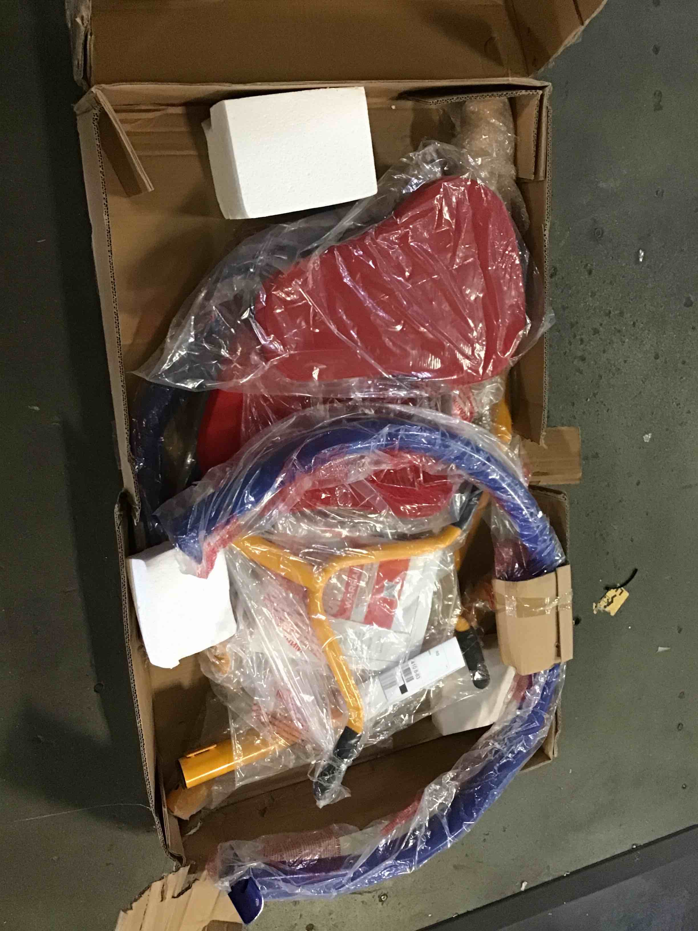 https://s3.amazonaws.com/lotting-images-prod/bidfta/BLU5178991_1691610489198.jpeg