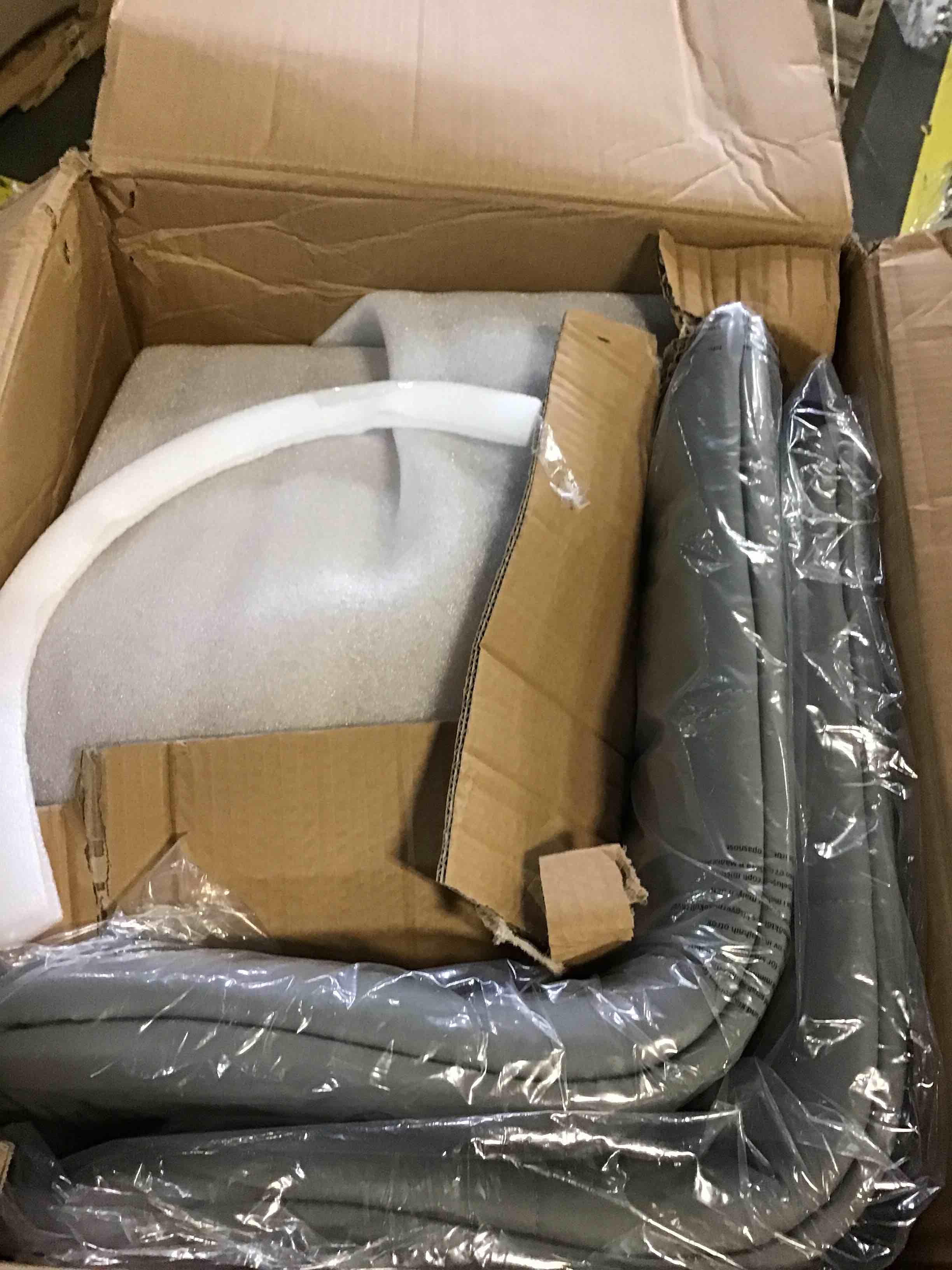 https://s3.amazonaws.com/lotting-images-prod/bidfta/BLU5179235_1692039323802.jpeg