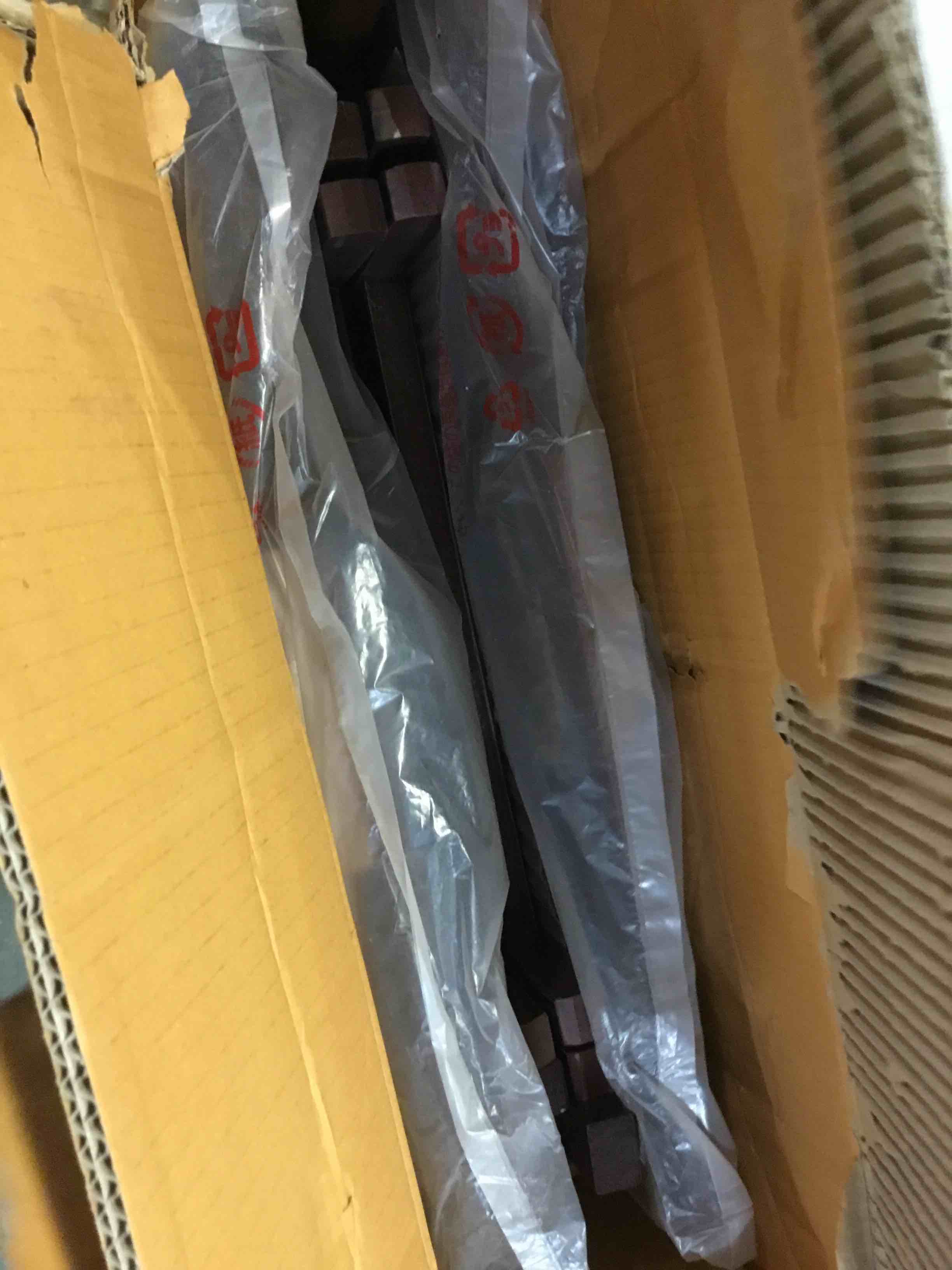 https://s3.amazonaws.com/lotting-images-prod/bidfta/BLU5179331_1692117094822.jpeg