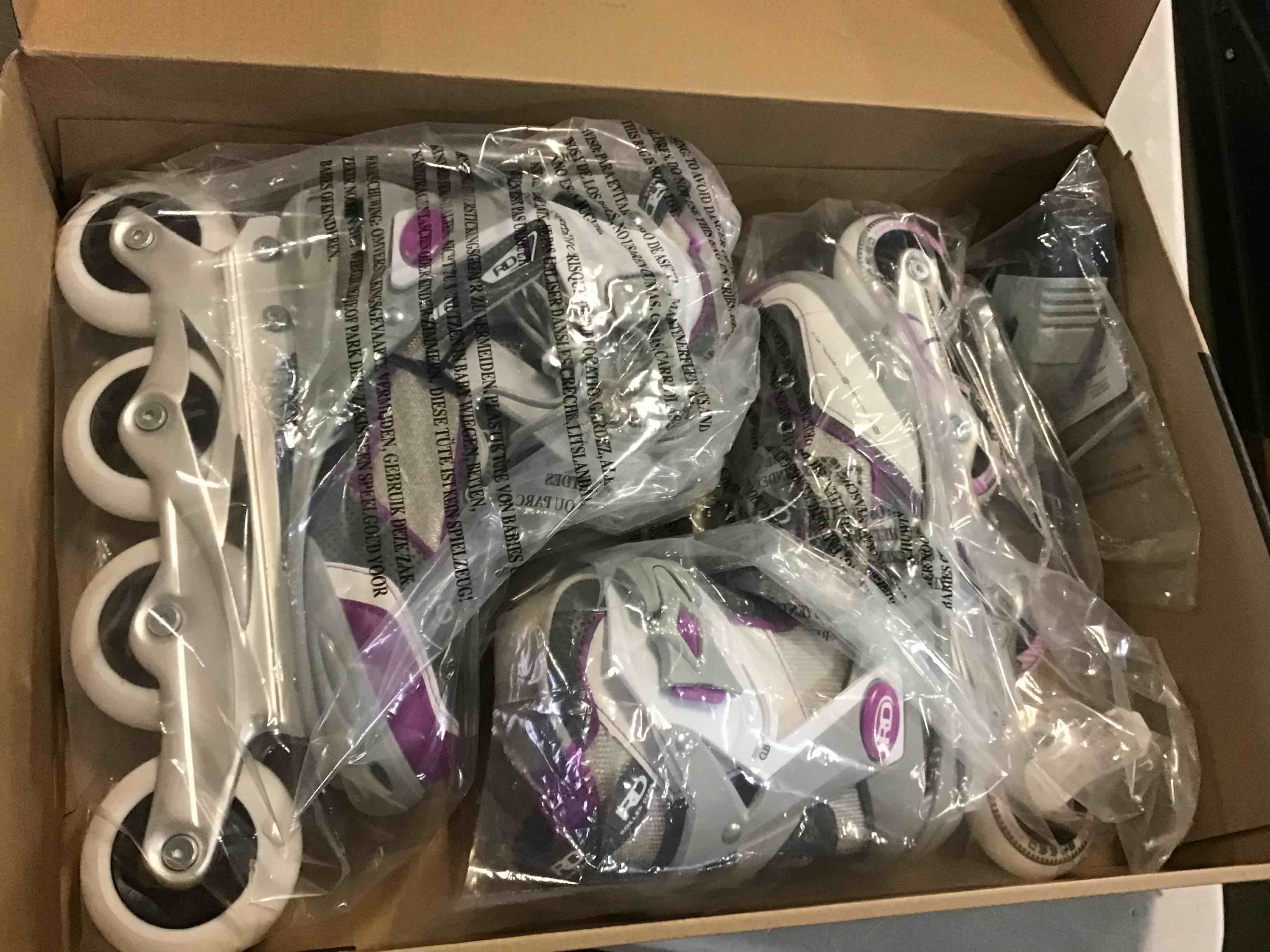https://s3.amazonaws.com/lotting-images-prod/bidfta/BLU5179449_1692189790239.jpeg
