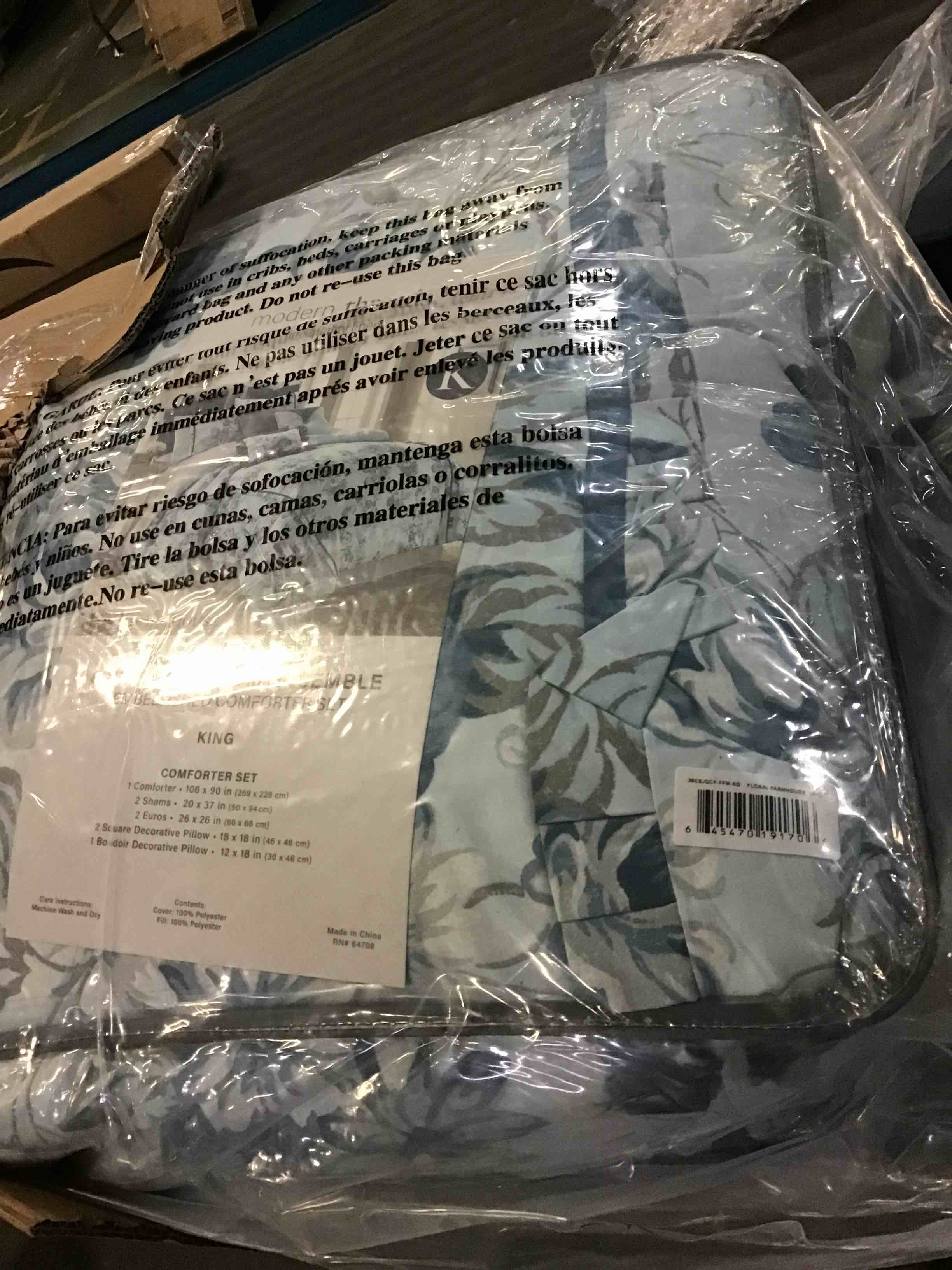 https://s3.amazonaws.com/lotting-images-prod/bidfta/BLU5179592_1692213769322.jpeg