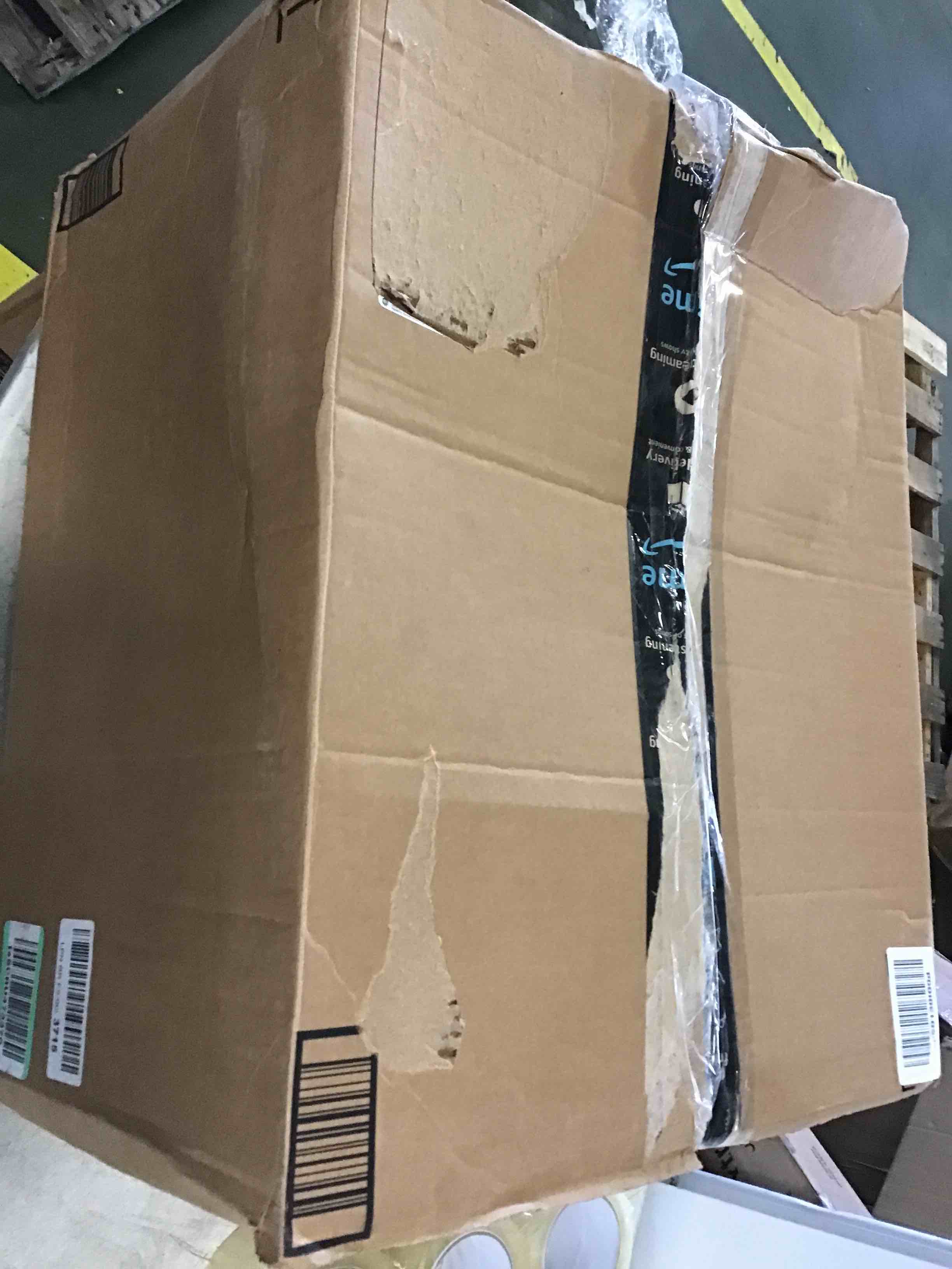 https://s3.amazonaws.com/lotting-images-prod/bidfta/BLU5179902_1692714527576.jpeg