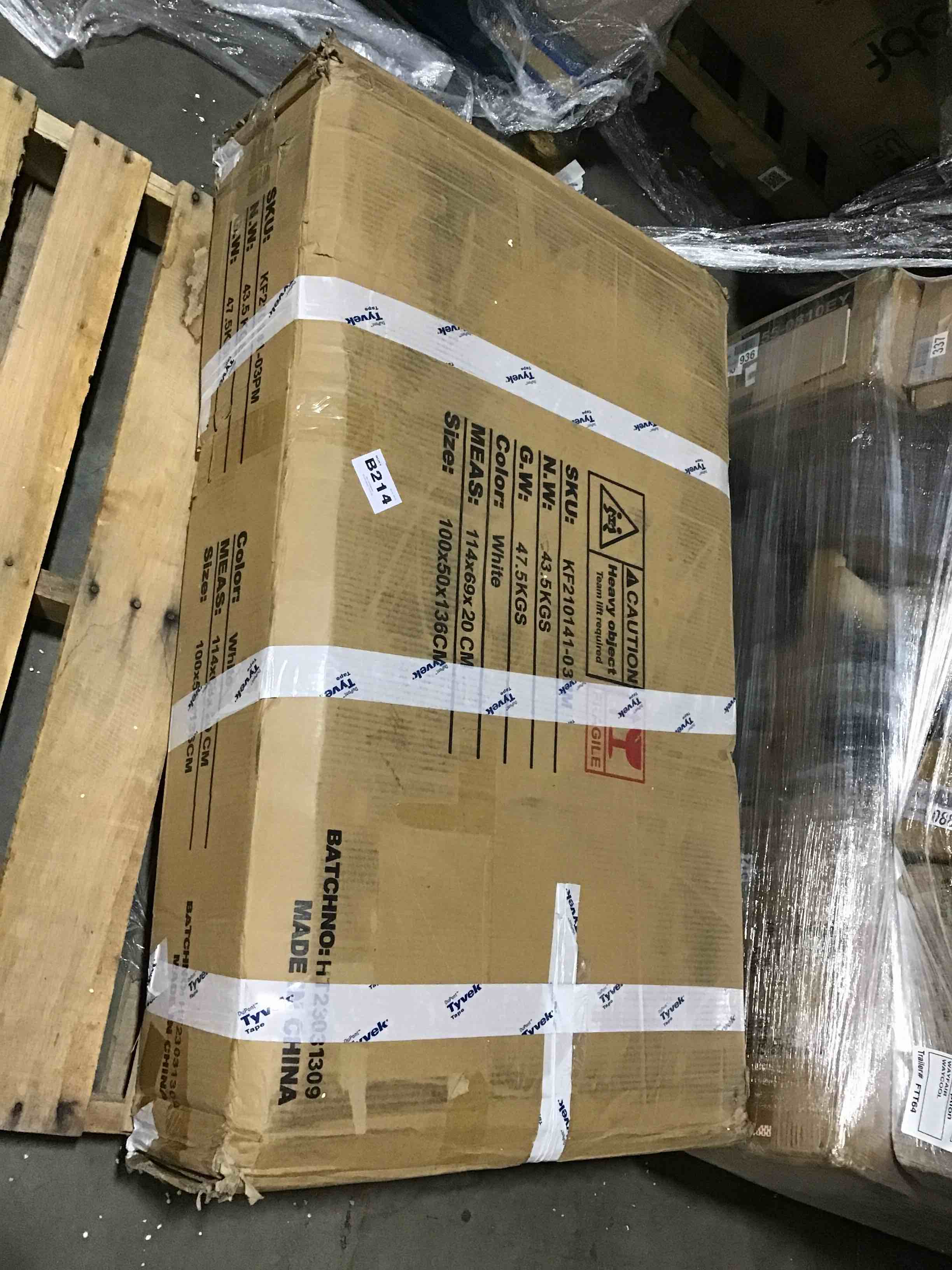 https://s3.amazonaws.com/lotting-images-prod/bidfta/BLU5180005_1691418827618.jpeg