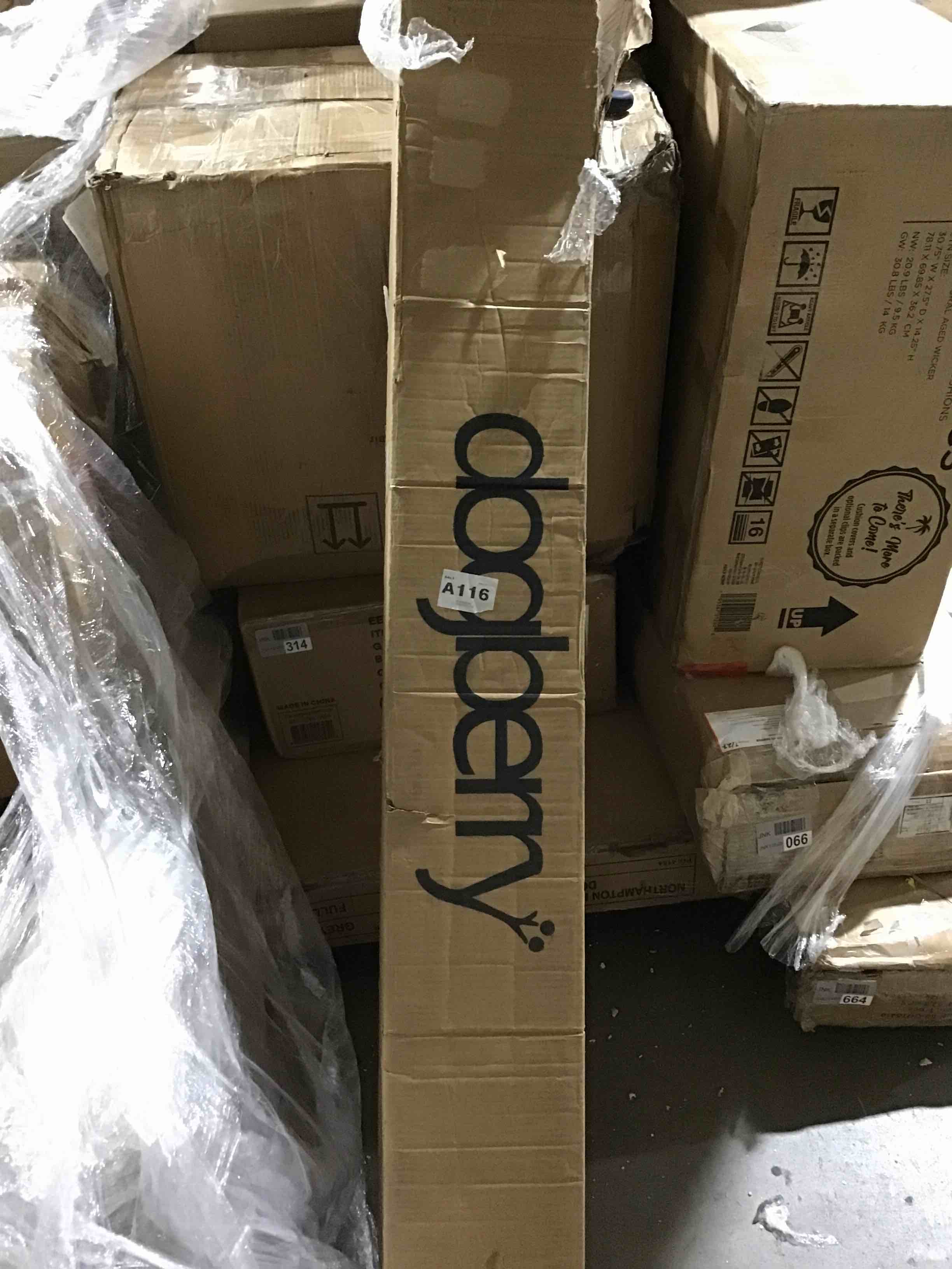 https://s3.amazonaws.com/lotting-images-prod/bidfta/BLU5180055_1691436381849.jpeg