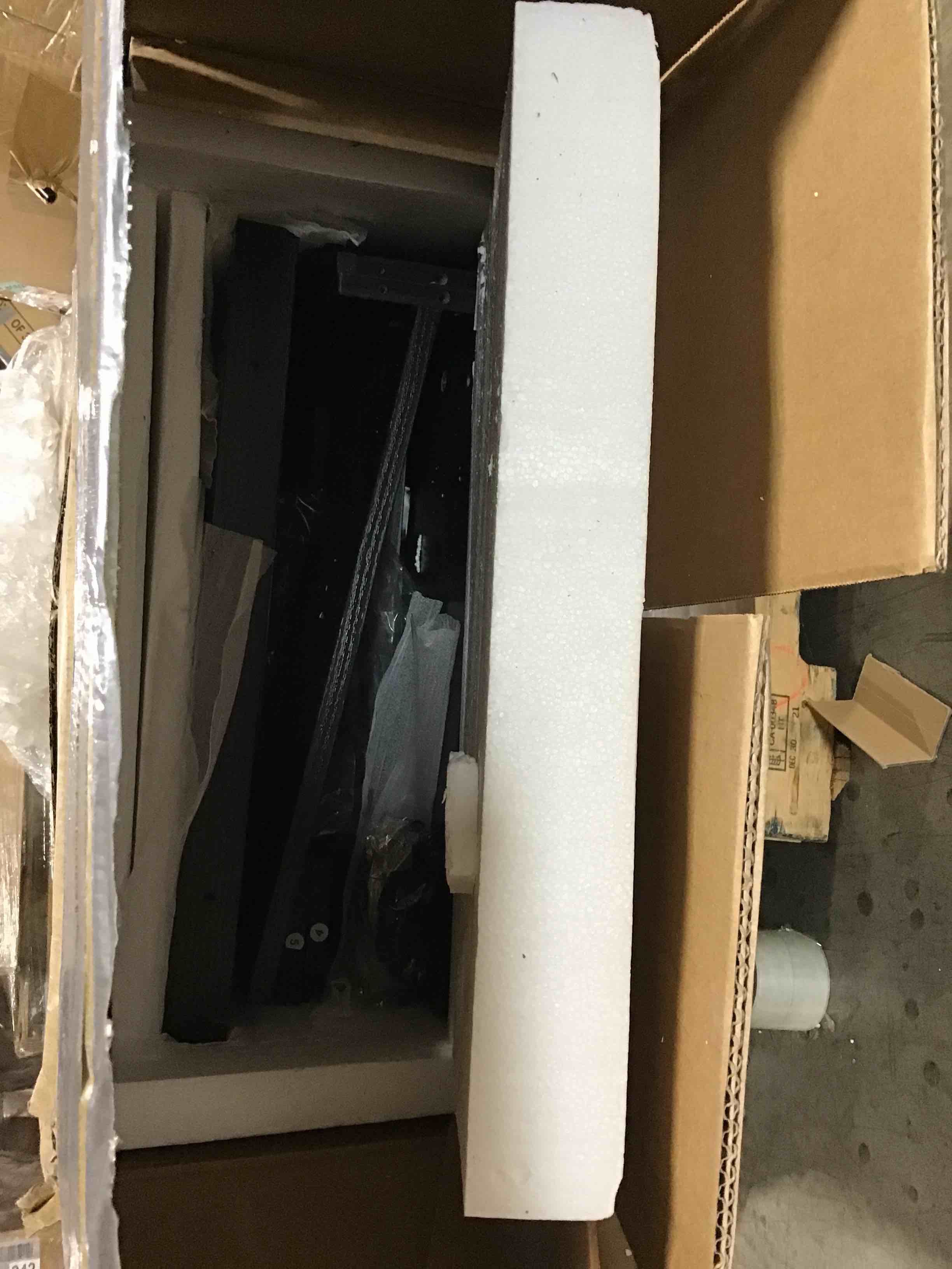 https://s3.amazonaws.com/lotting-images-prod/bidfta/BLU5180328_1691693941944.jpeg