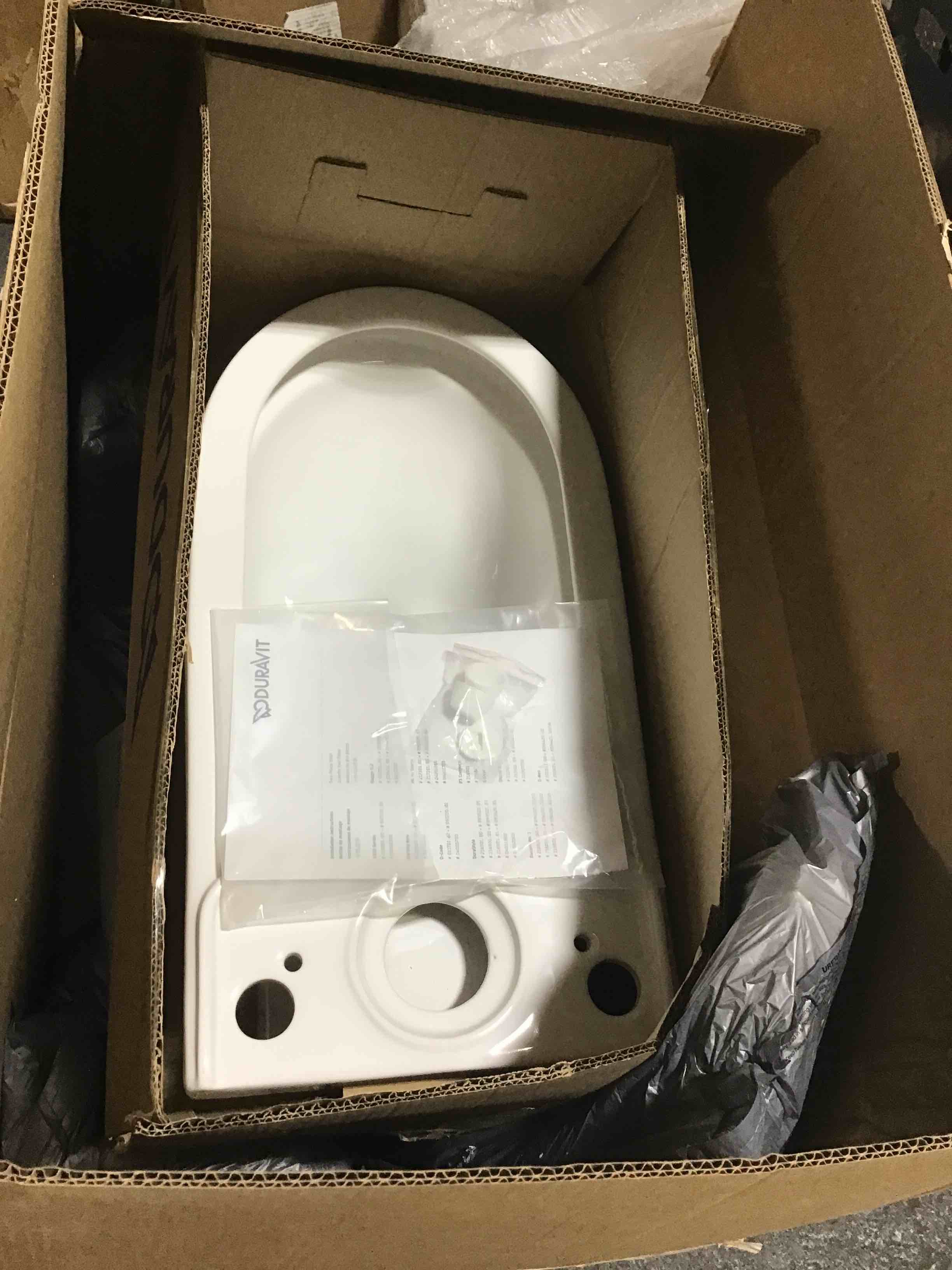 https://s3.amazonaws.com/lotting-images-prod/bidfta/BLU5181210_1692977717779.jpeg