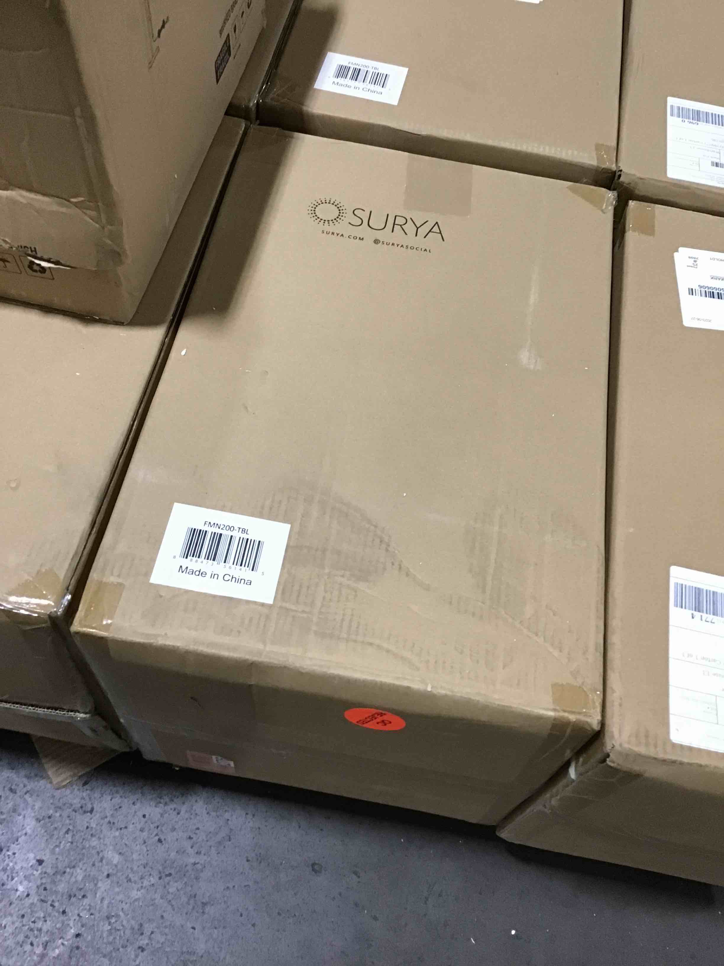 https://s3.amazonaws.com/lotting-images-prod/bidfta/BLU5181362_1693248737456.jpeg