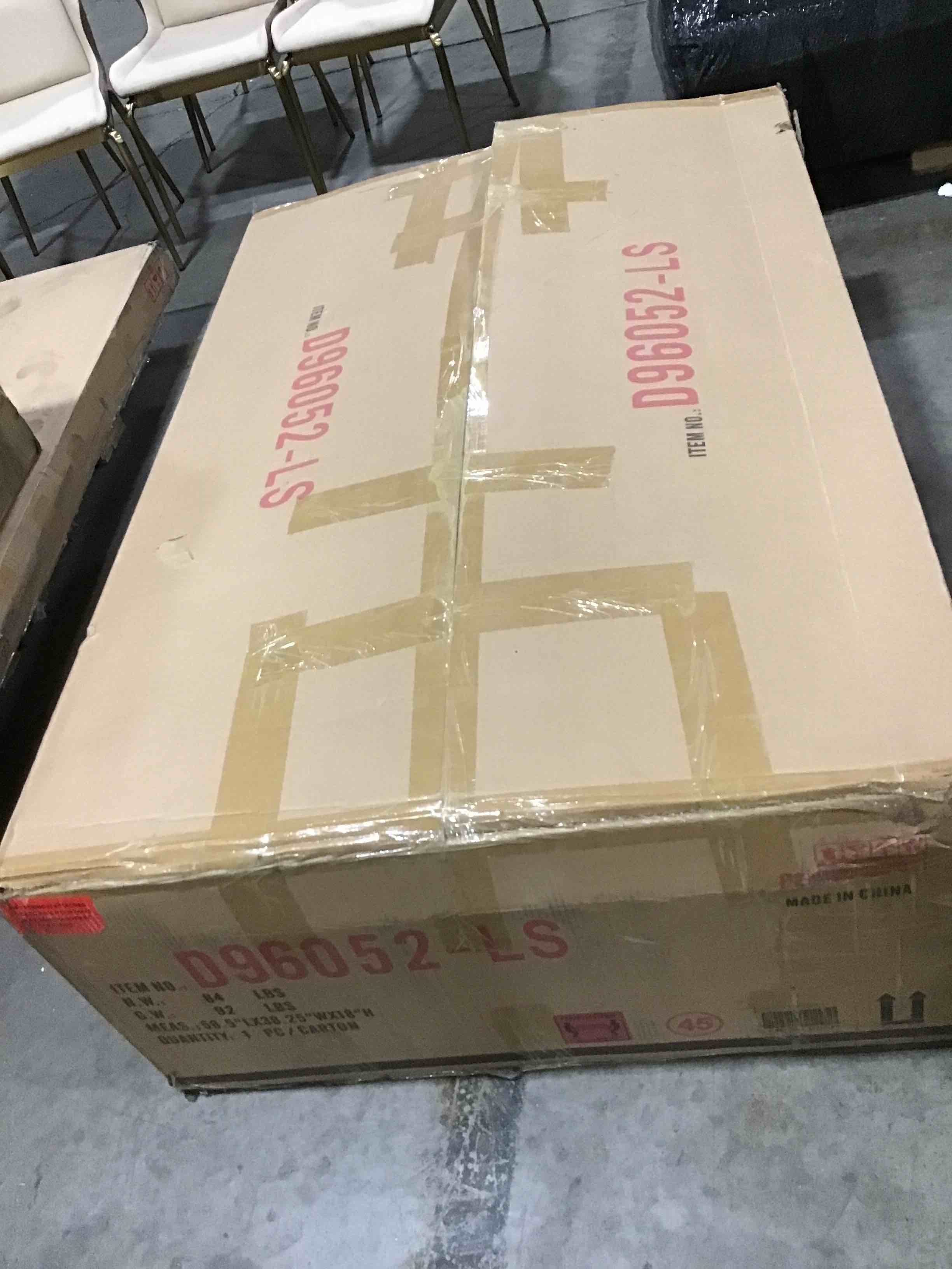 https://s3.amazonaws.com/lotting-images-prod/bidfta/BLU5182097_1691767622165.jpeg