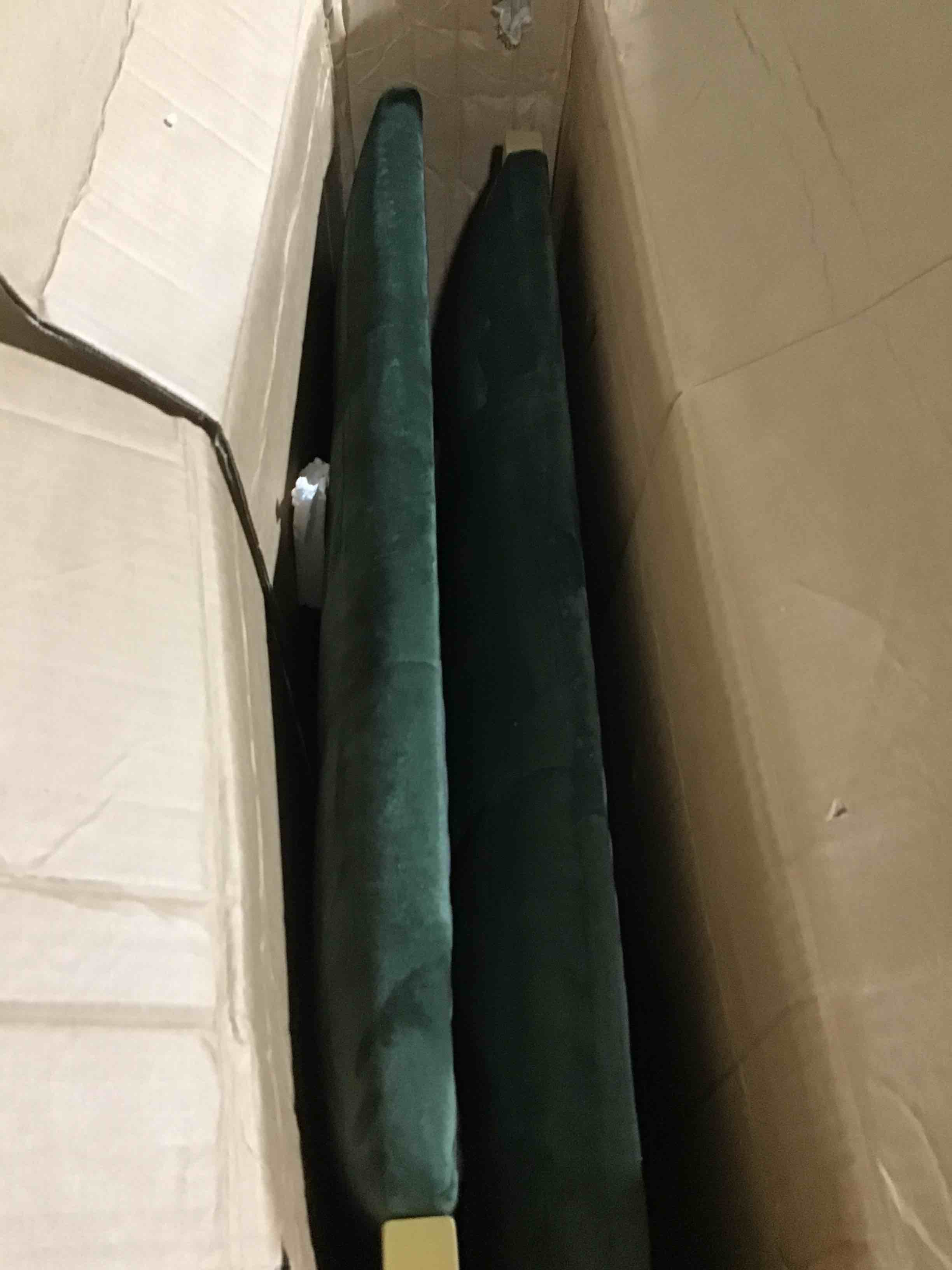 https://s3.amazonaws.com/lotting-images-prod/bidfta/BLU5182108_1691774100471.jpeg