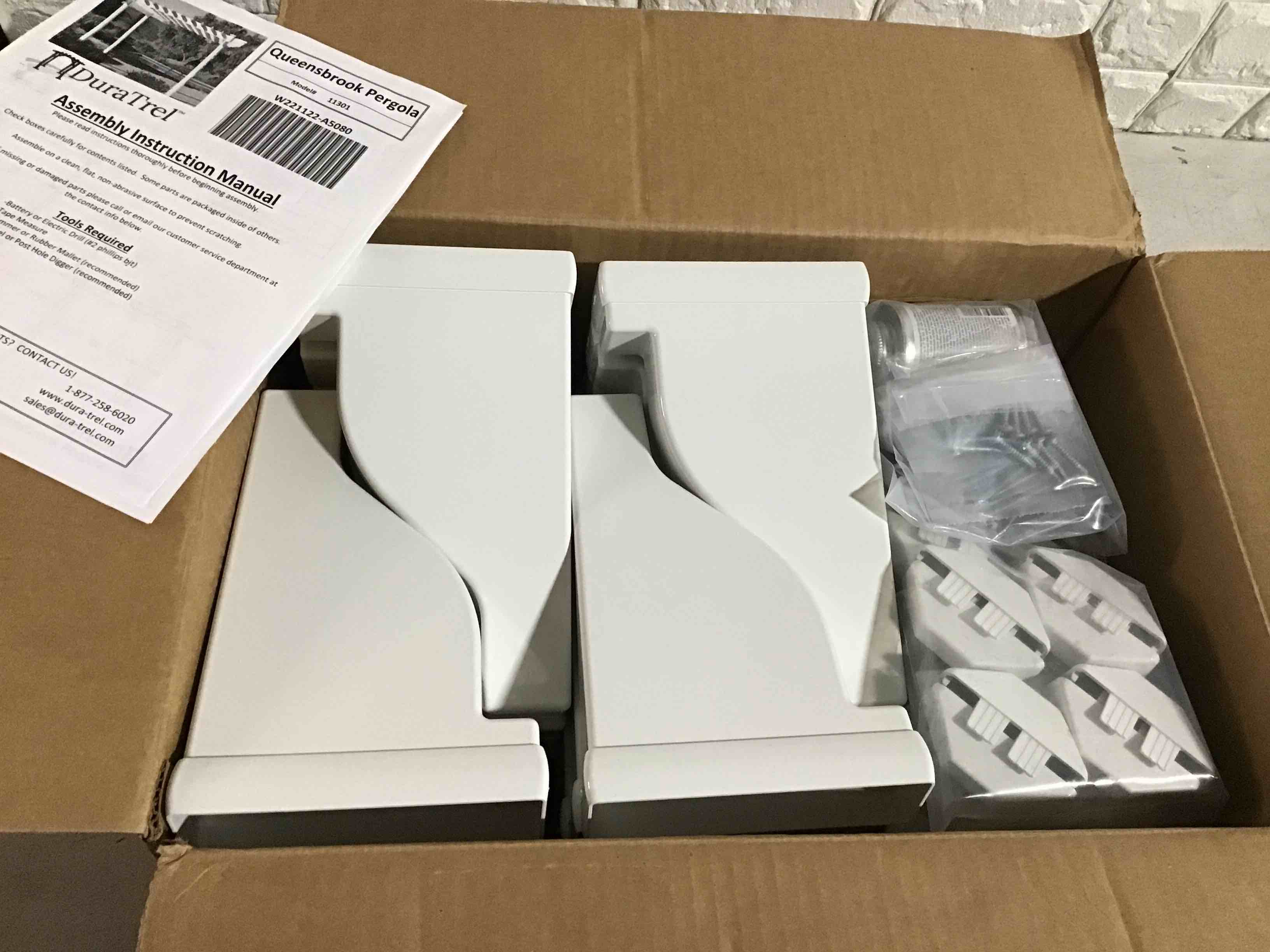 https://s3.amazonaws.com/lotting-images-prod/bidfta/BLU5182995_1691767882591.jpeg