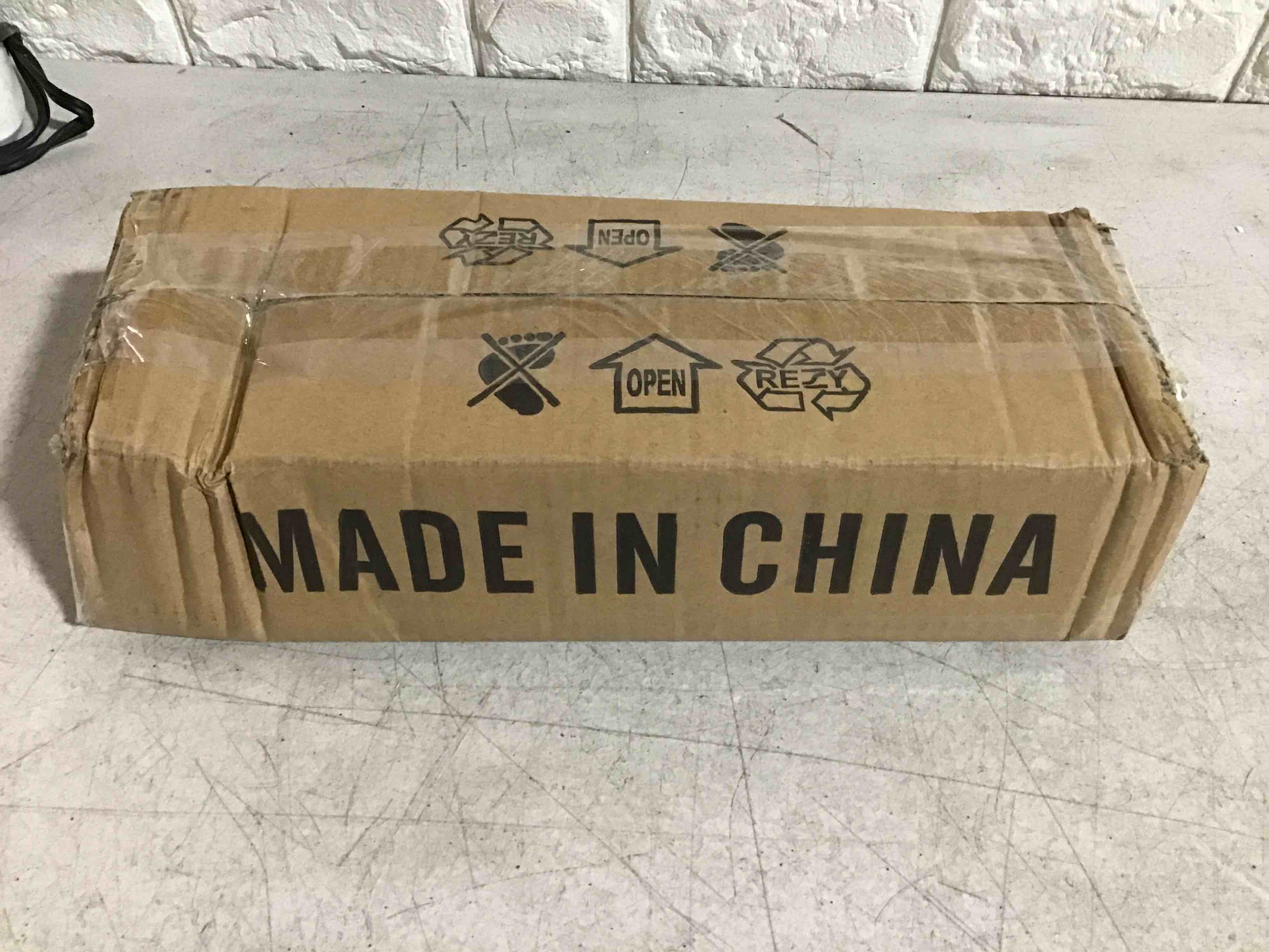 https://s3.amazonaws.com/lotting-images-prod/bidfta/BLU5182998_1691769196237.jpeg