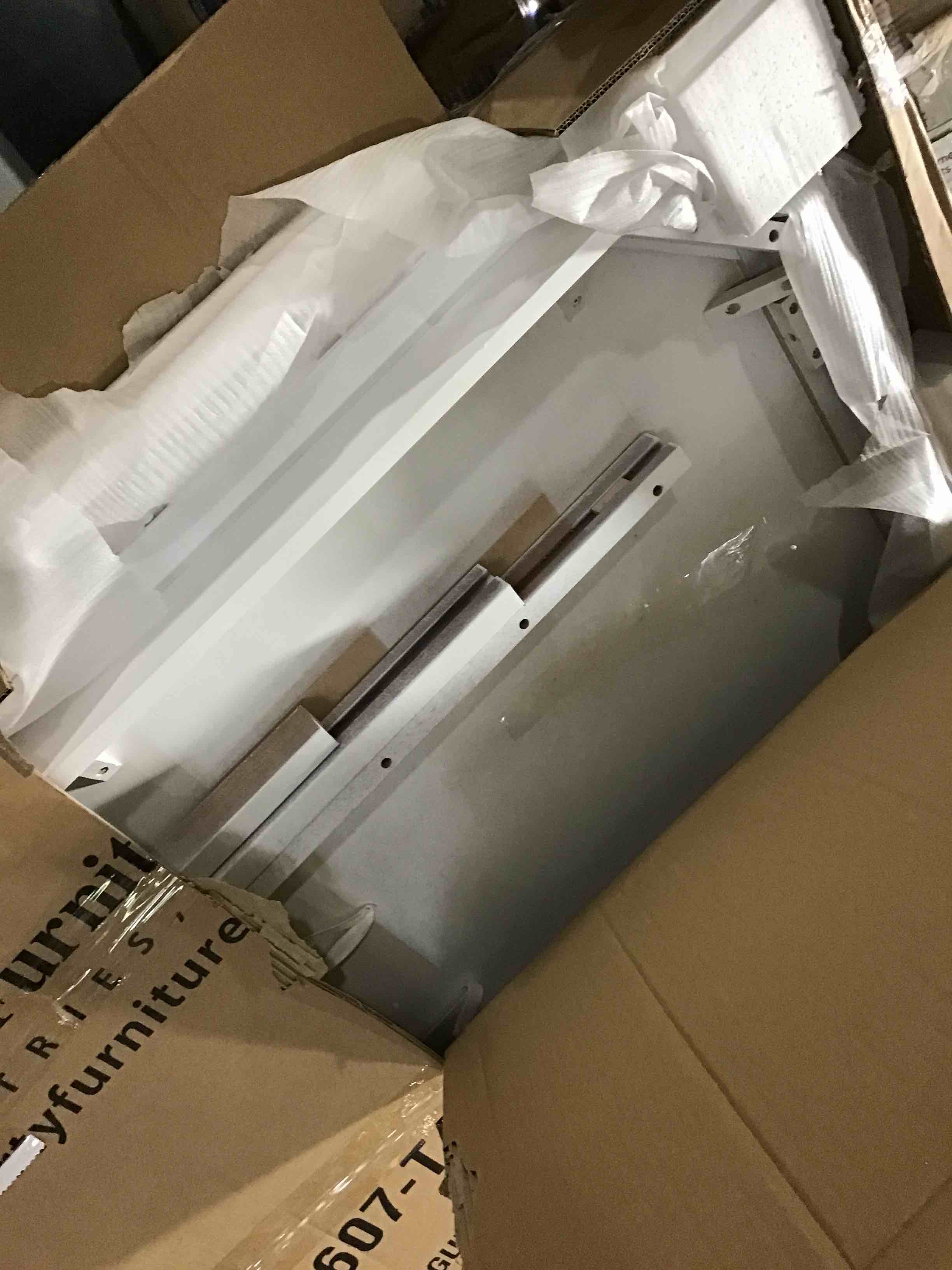 https://s3.amazonaws.com/lotting-images-prod/bidfta/BLU5183394_1692290473727.jpeg