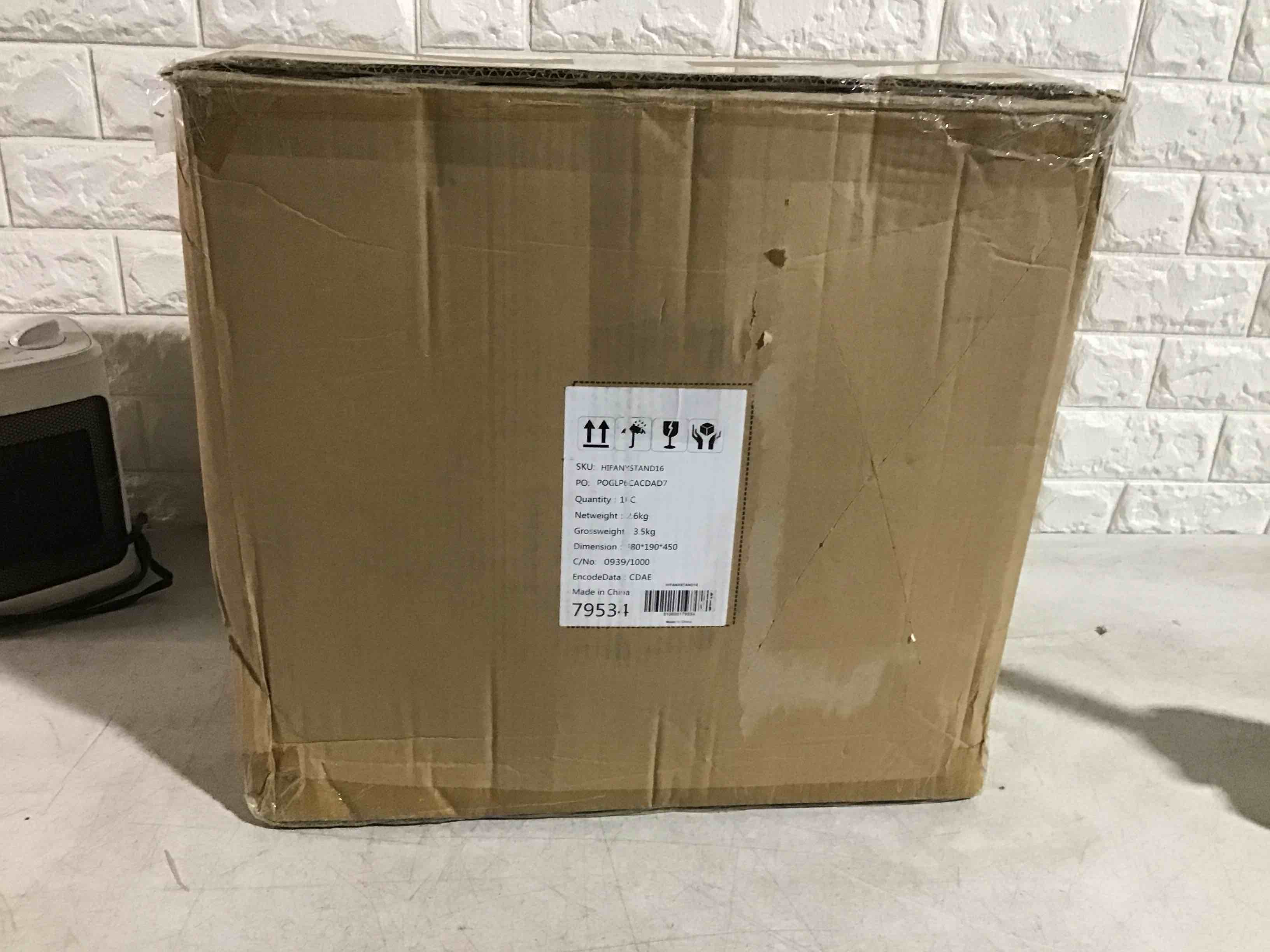 https://s3.amazonaws.com/lotting-images-prod/bidfta/BLU5183600_1692385375441.jpeg