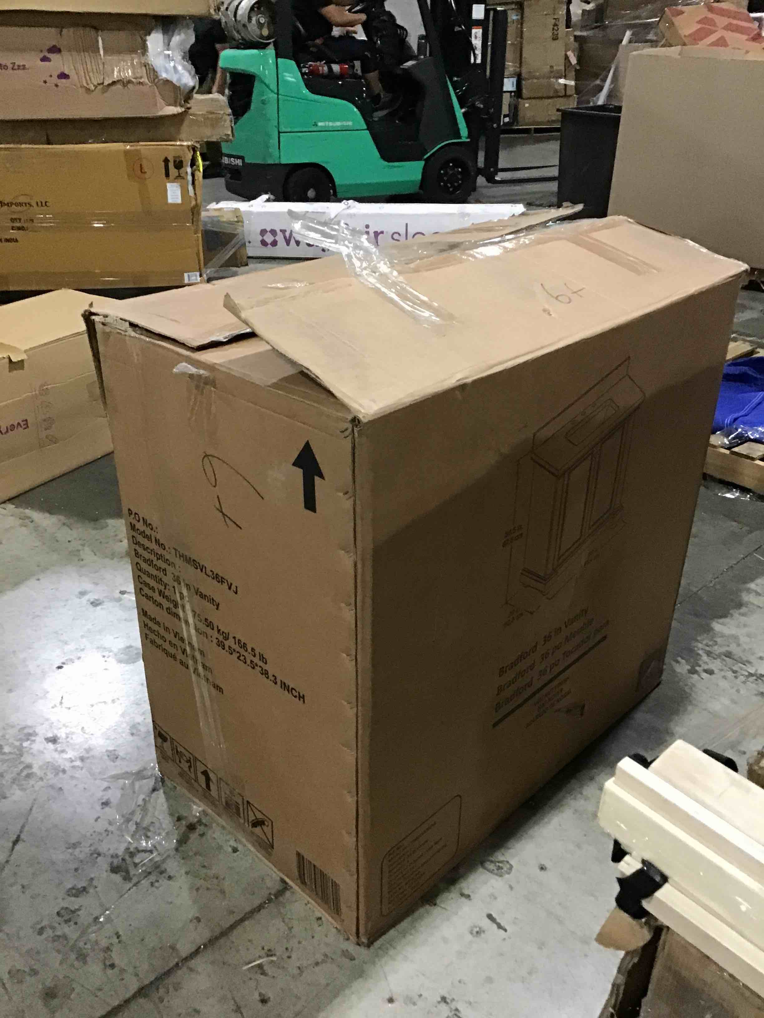 https://s3.amazonaws.com/lotting-images-prod/bidfta/BLU5183821_1692888295727.jpeg