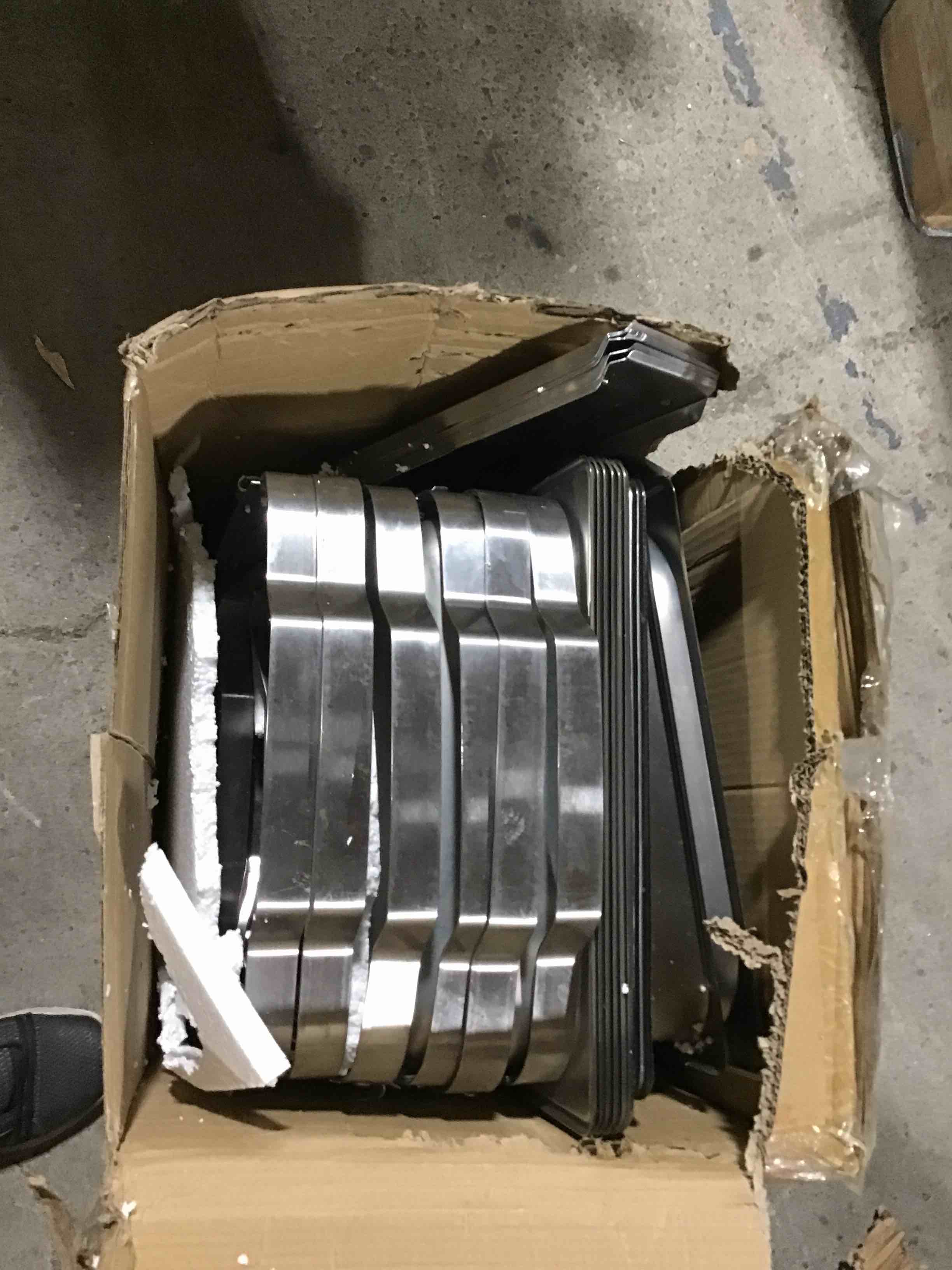 https://s3.amazonaws.com/lotting-images-prod/bidfta/BLU5184355_1693483717351.jpeg