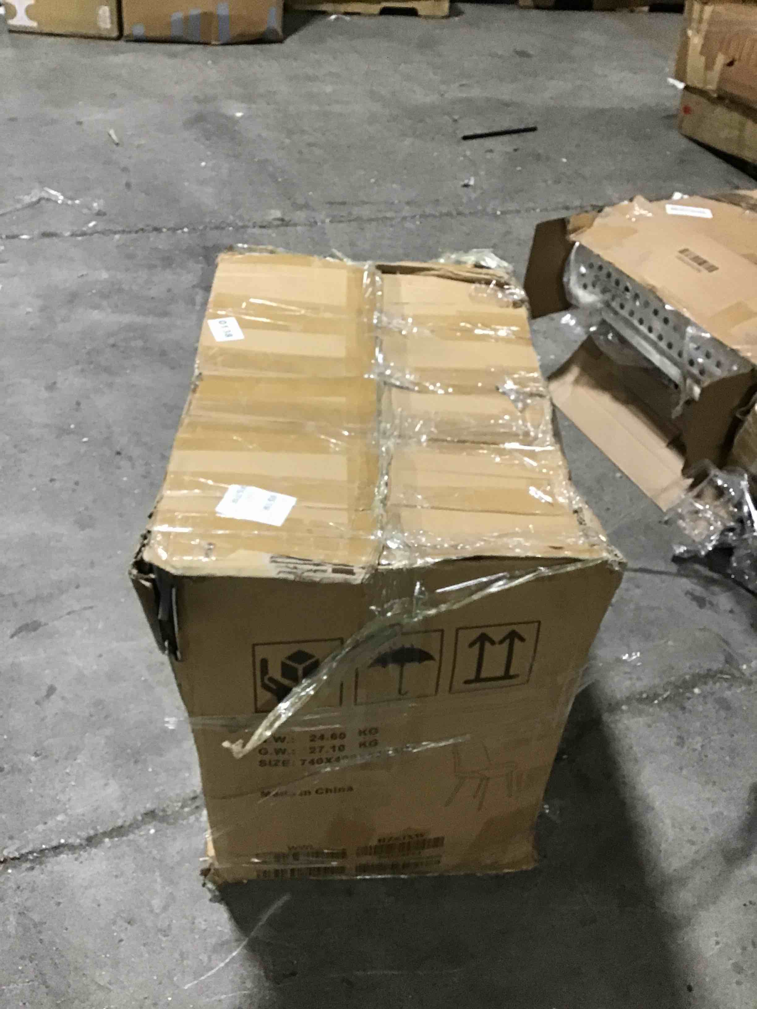https://s3.amazonaws.com/lotting-images-prod/bidfta/BLU5184392_1693416940029.jpeg