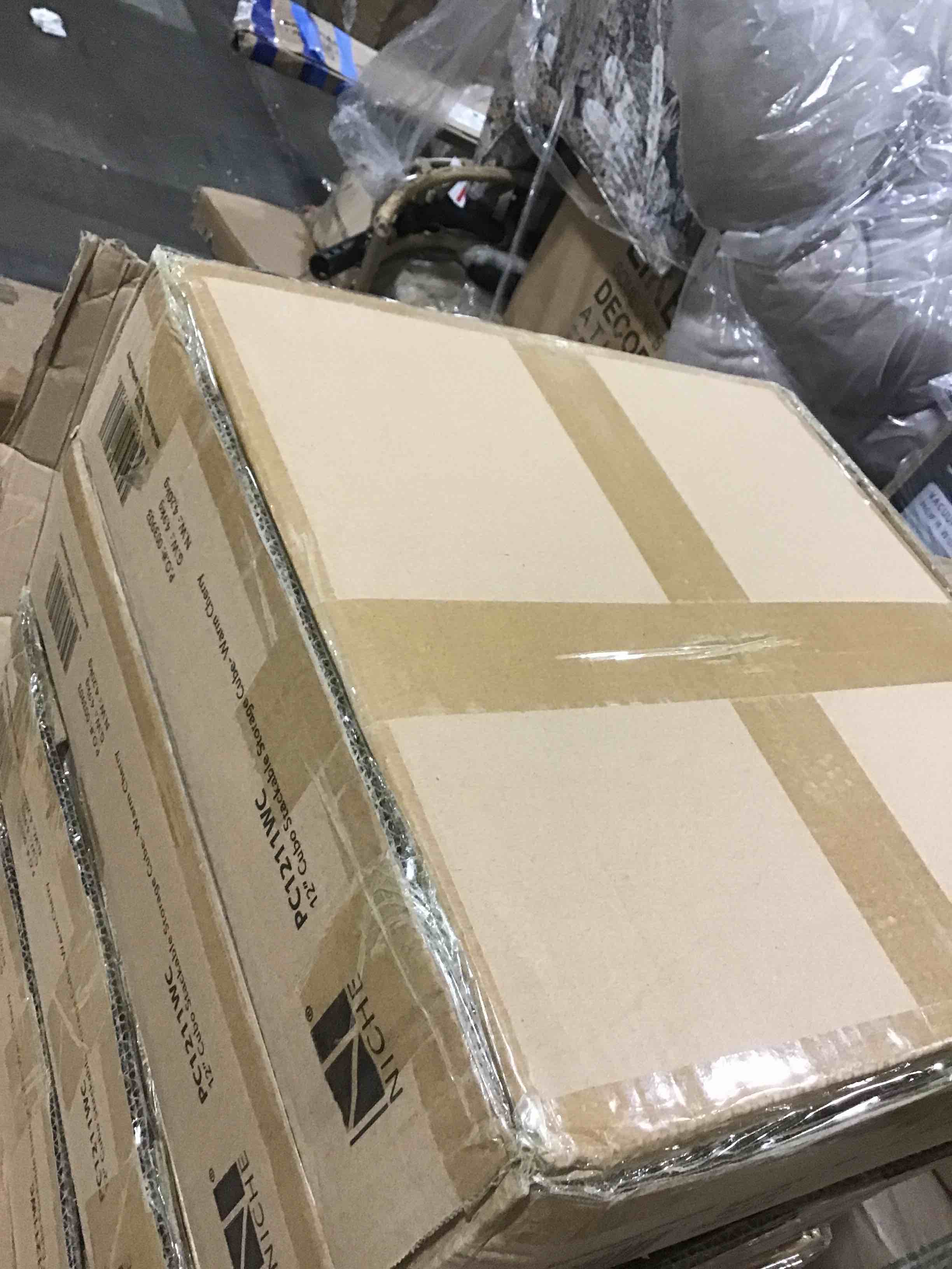 https://s3.amazonaws.com/lotting-images-prod/bidfta/BLU5185579_1693506794081.jpeg