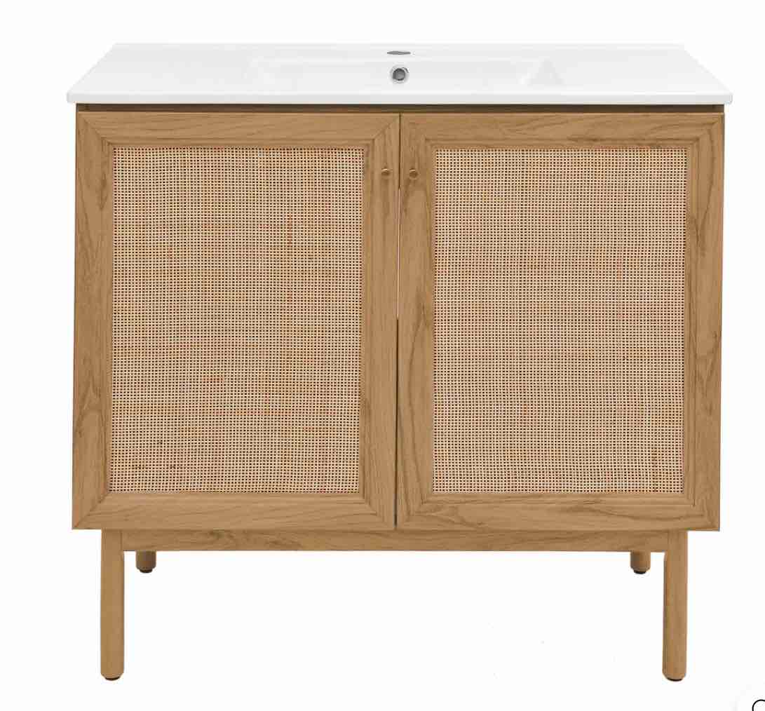 Classé 36" Bathroom Vanity in Oak