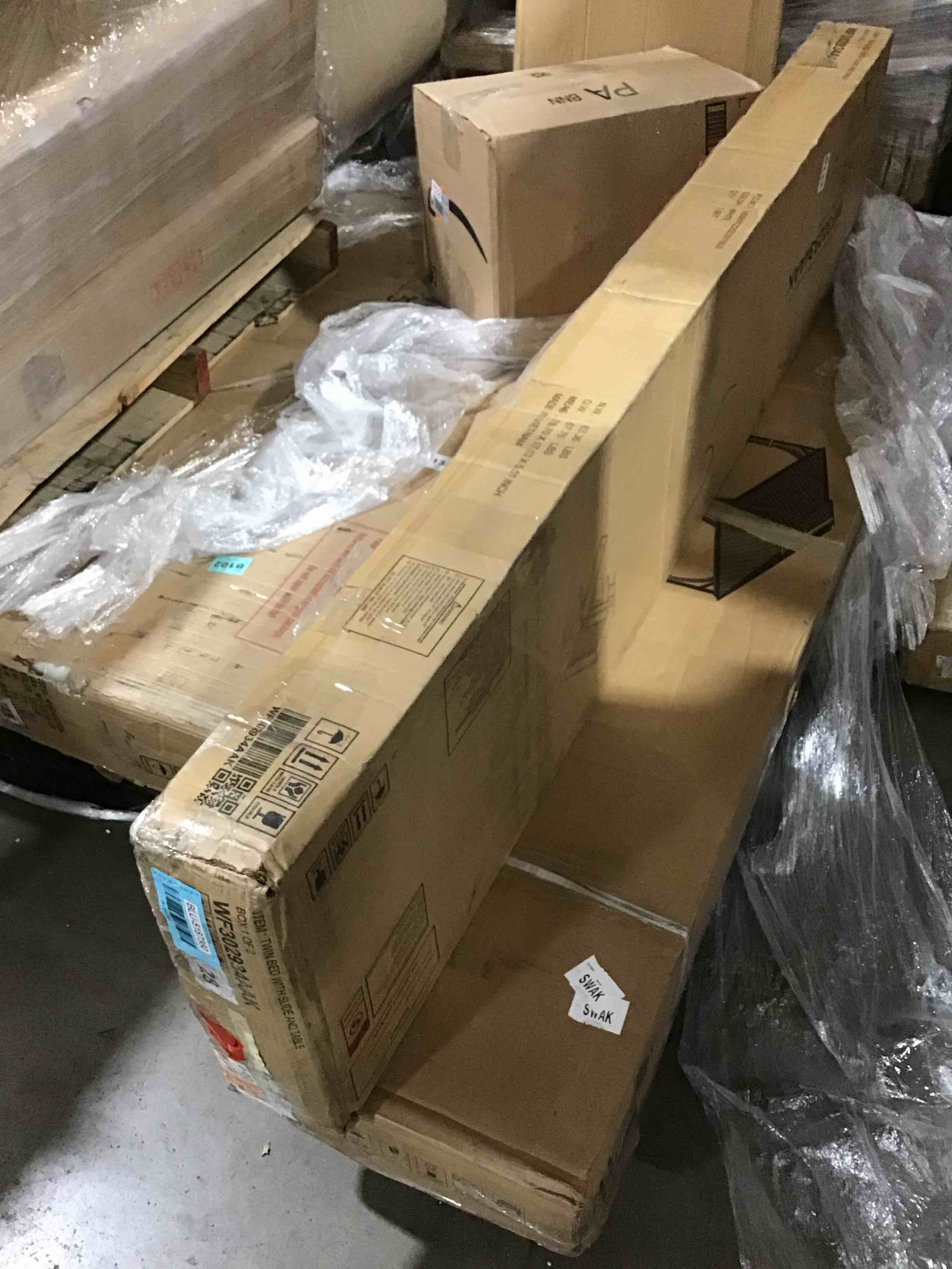 https://s3.amazonaws.com/lotting-images-prod/bidfta/BLU5187360_1692467191914.jpeg