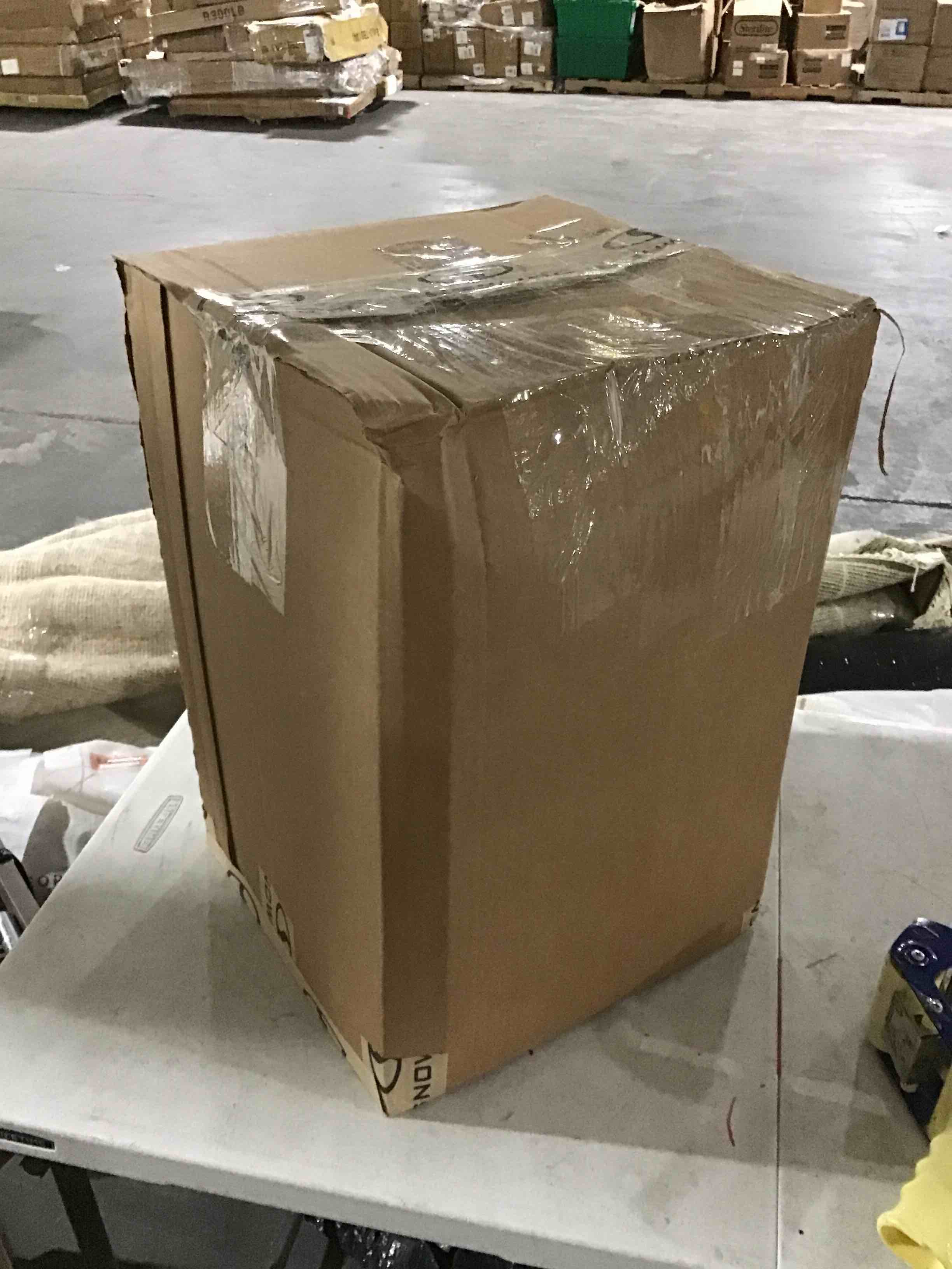 https://s3.amazonaws.com/lotting-images-prod/bidfta/BLU5187529_1691411867158.jpeg