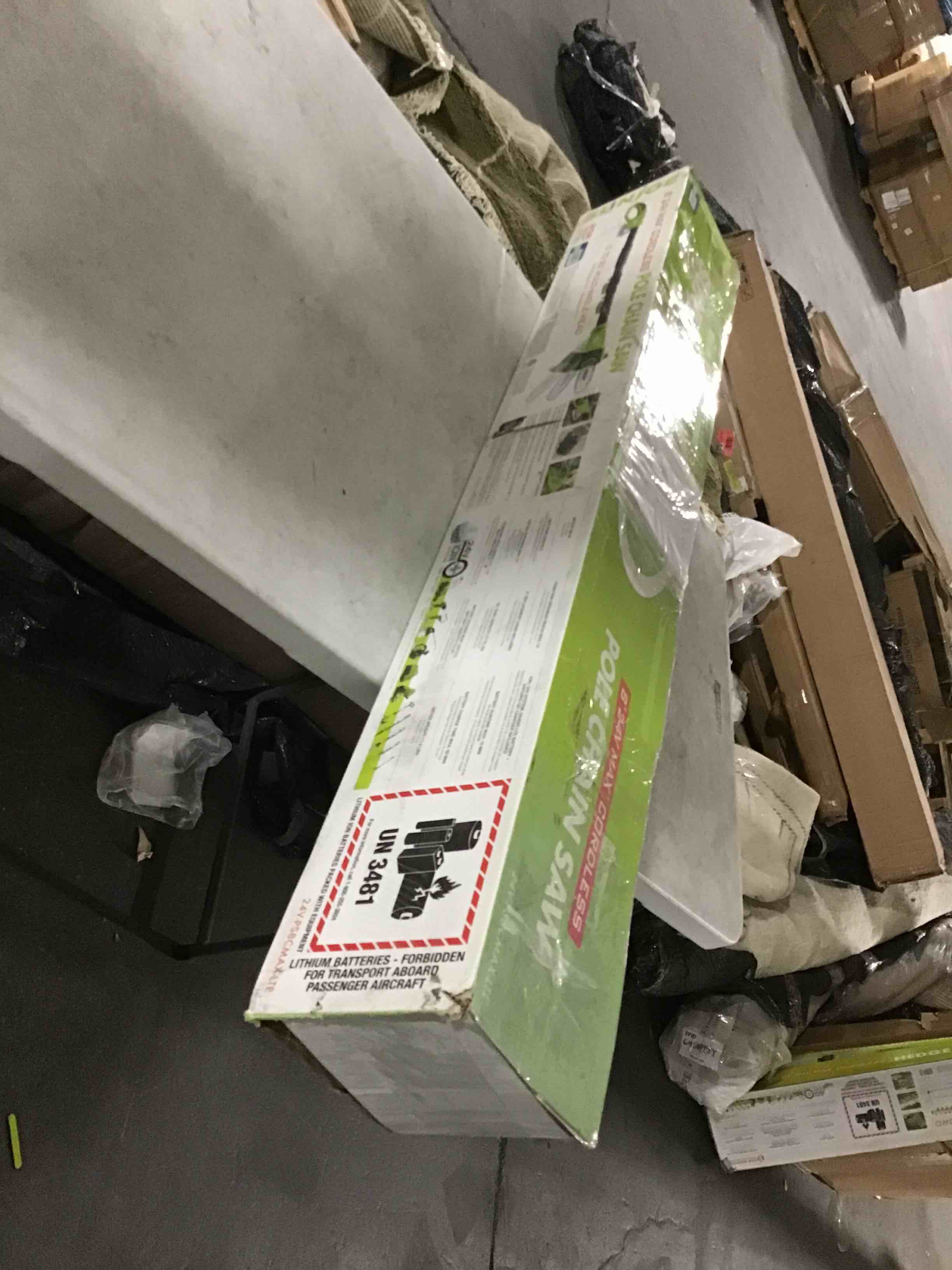https://s3.amazonaws.com/lotting-images-prod/bidfta/BLU5187538_1691415693008.jpeg