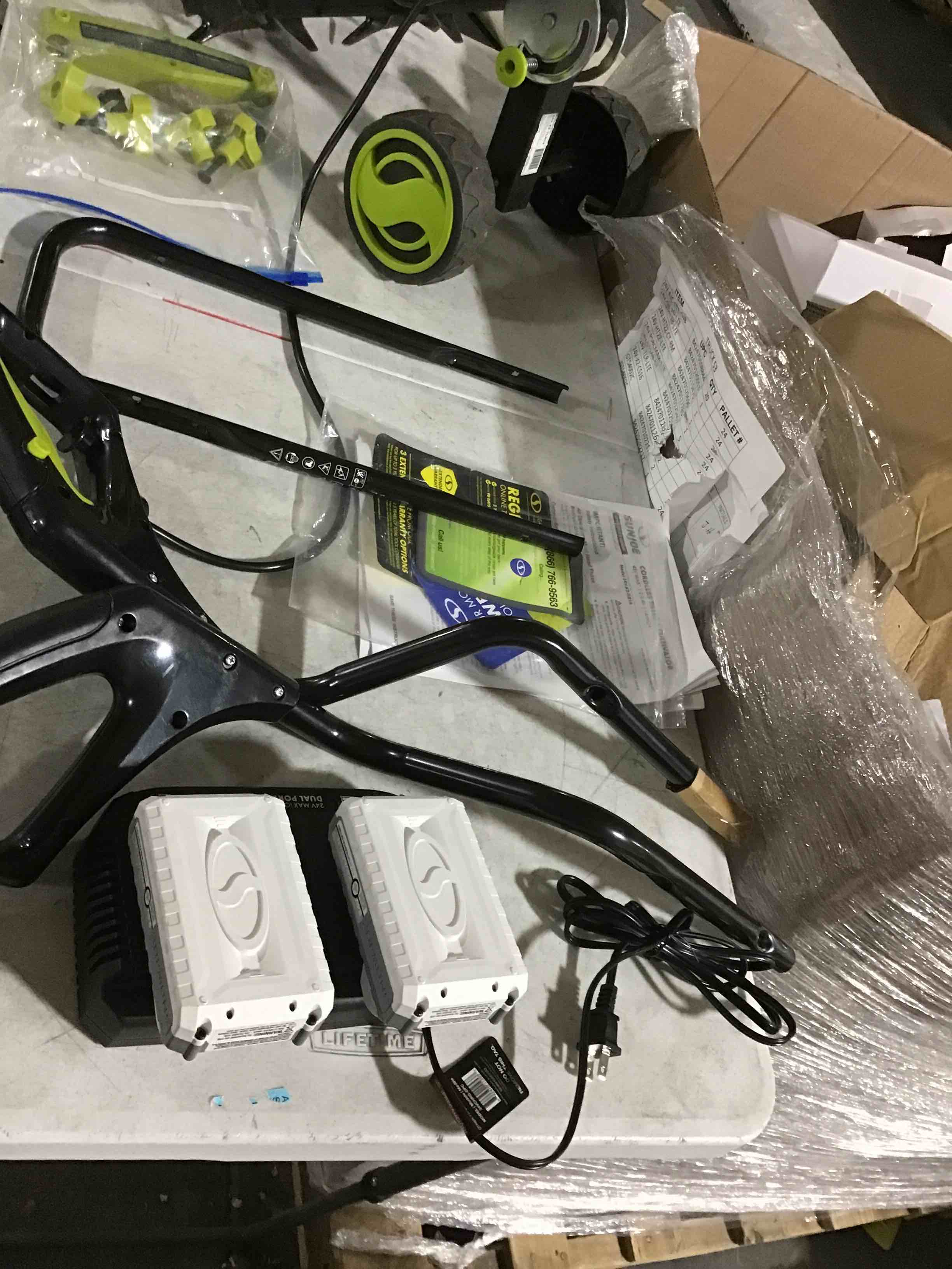https://s3.amazonaws.com/lotting-images-prod/bidfta/BLU5187765_1691686721964.jpeg