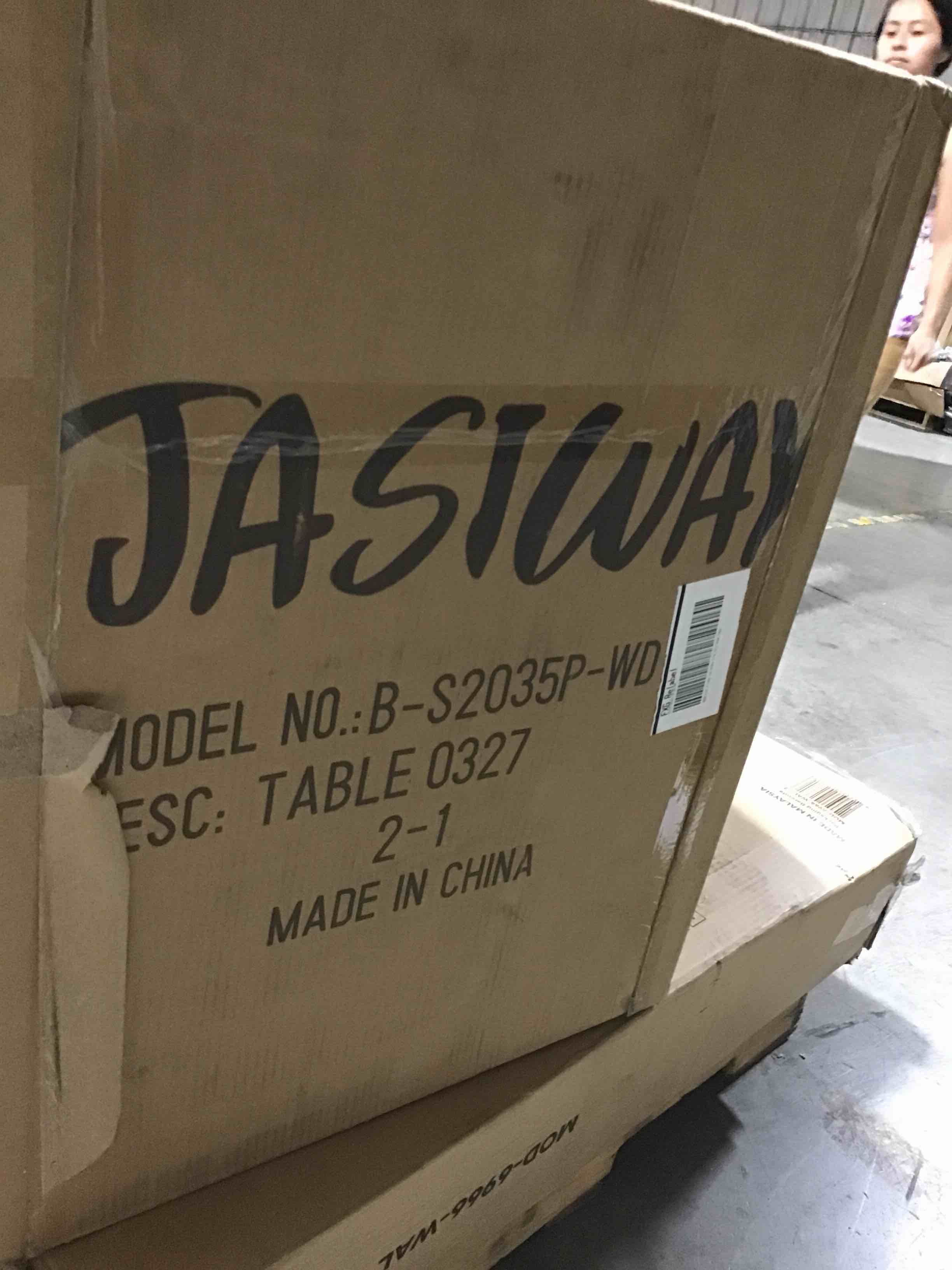 https://s3.amazonaws.com/lotting-images-prod/bidfta/BLU5187839_1692018104135.jpeg