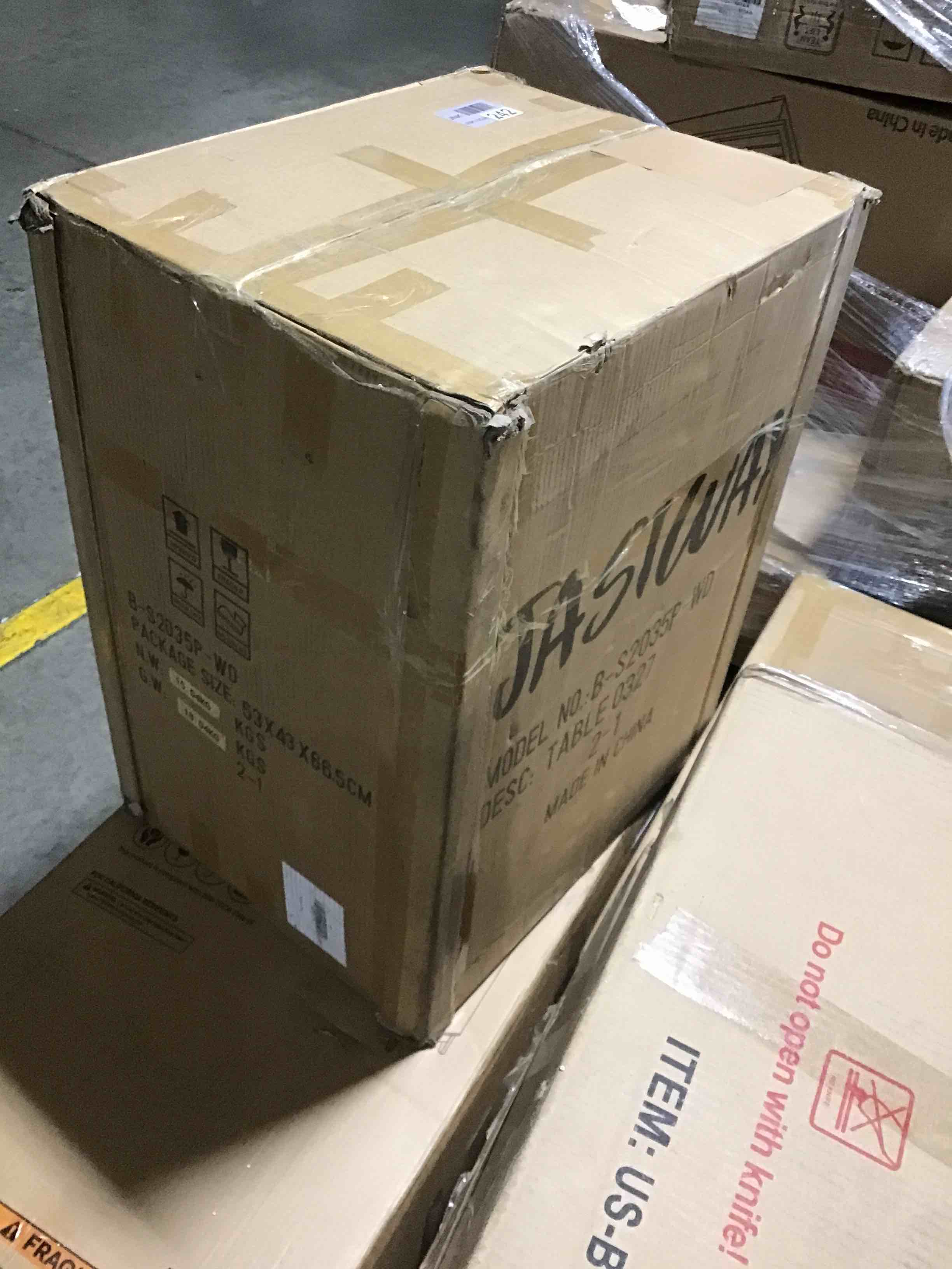 https://s3.amazonaws.com/lotting-images-prod/bidfta/BLU5187839_1692018119076.jpeg