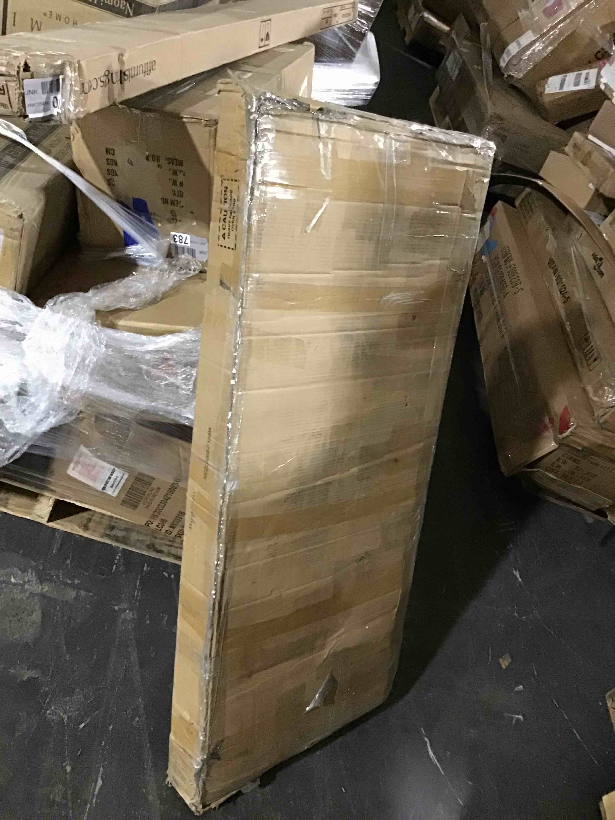 https://s3.amazonaws.com/lotting-images-prod/bidfta/BLU5188238_1692887647306.jpeg