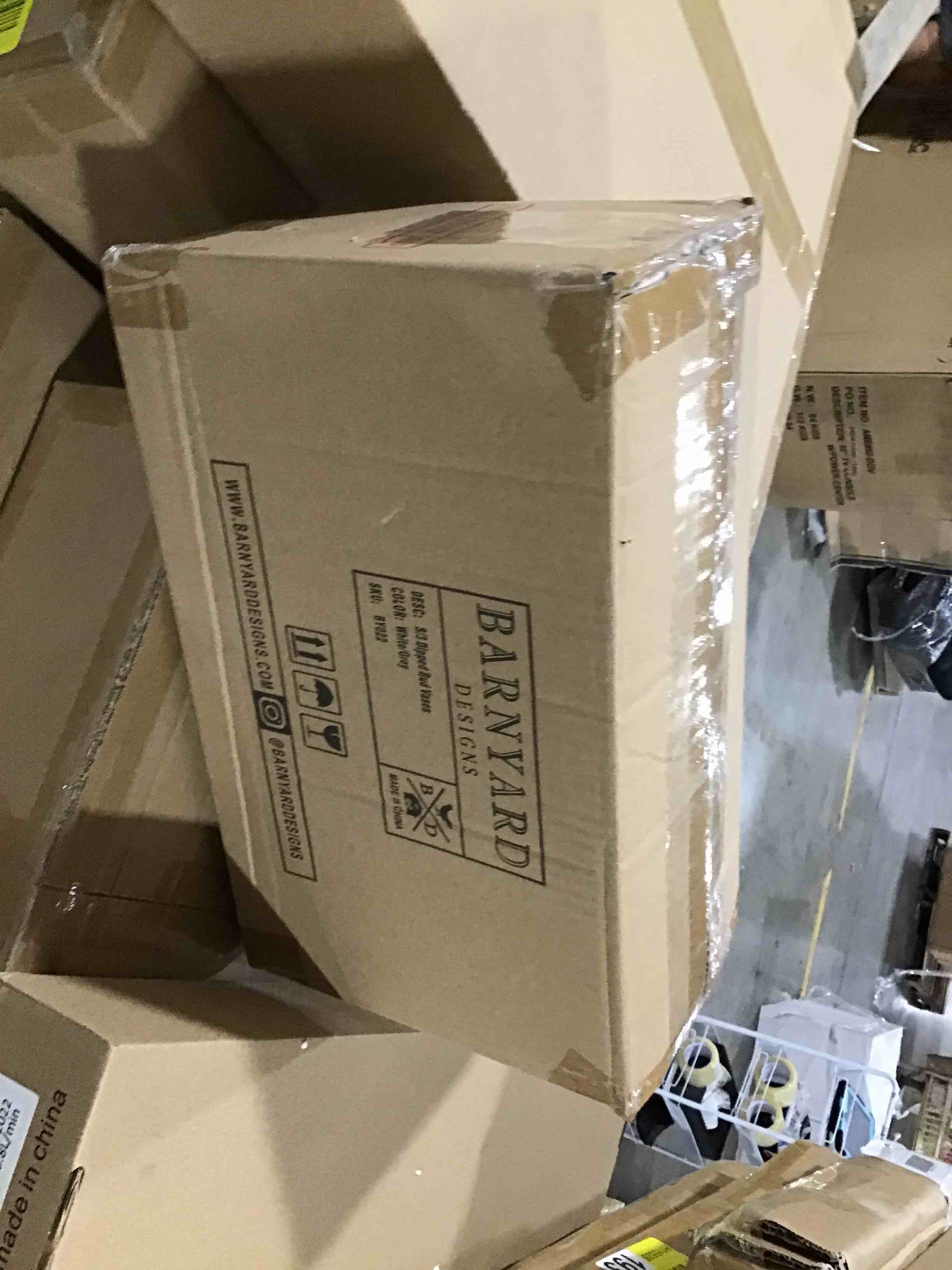 https://s3.amazonaws.com/lotting-images-prod/bidfta/BLU5188381_1693247141810.jpeg