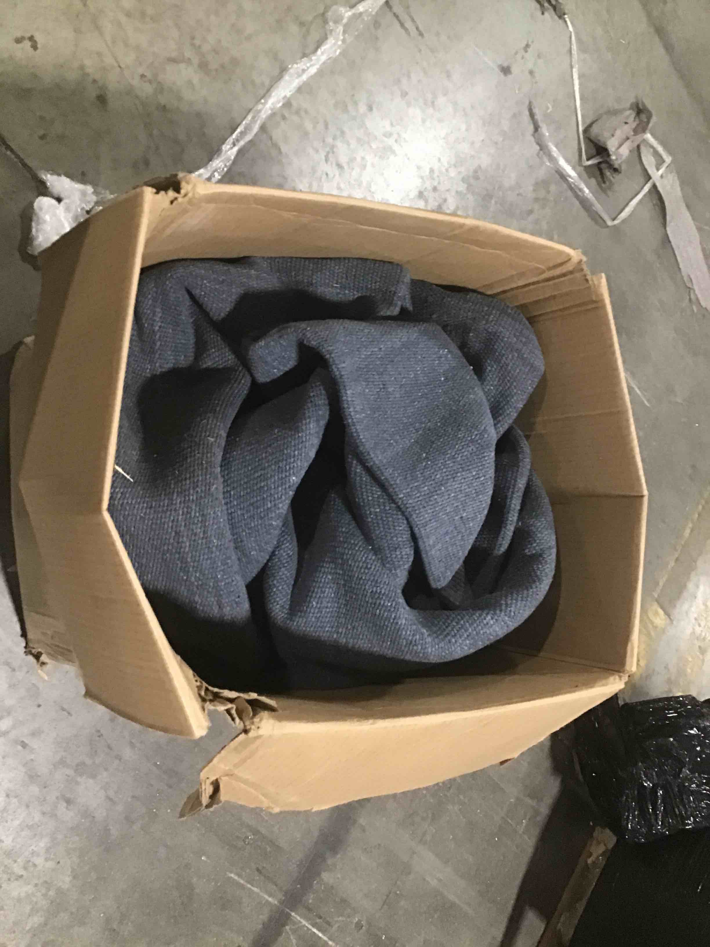 https://s3.amazonaws.com/lotting-images-prod/bidfta/BLU5188488_1693335826491.jpeg