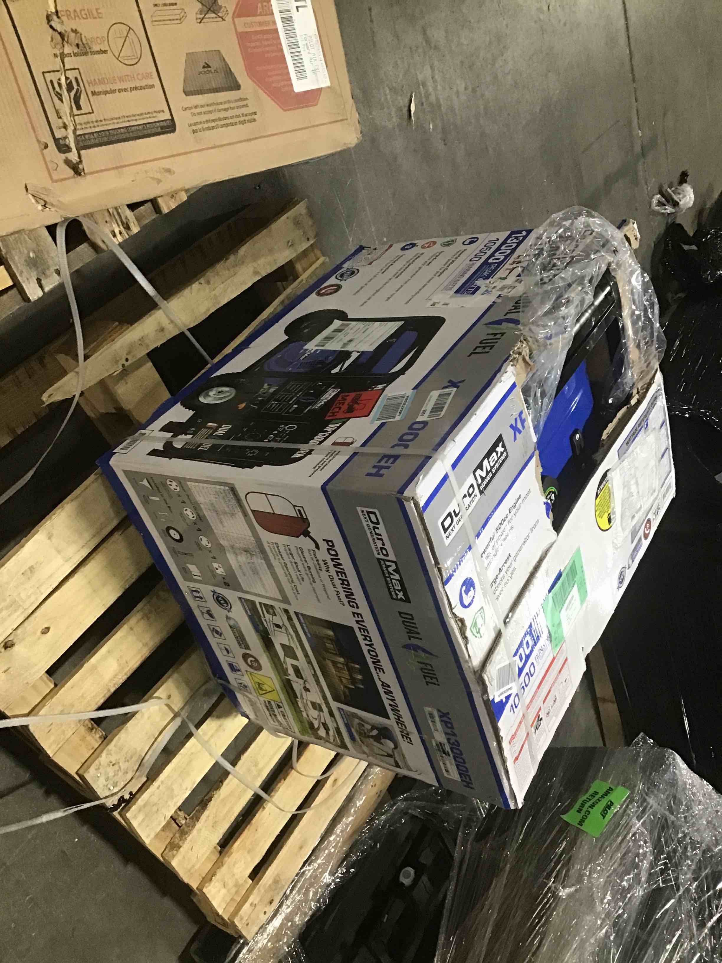https://s3.amazonaws.com/lotting-images-prod/bidfta/BLU5188491_1693336435699.jpeg