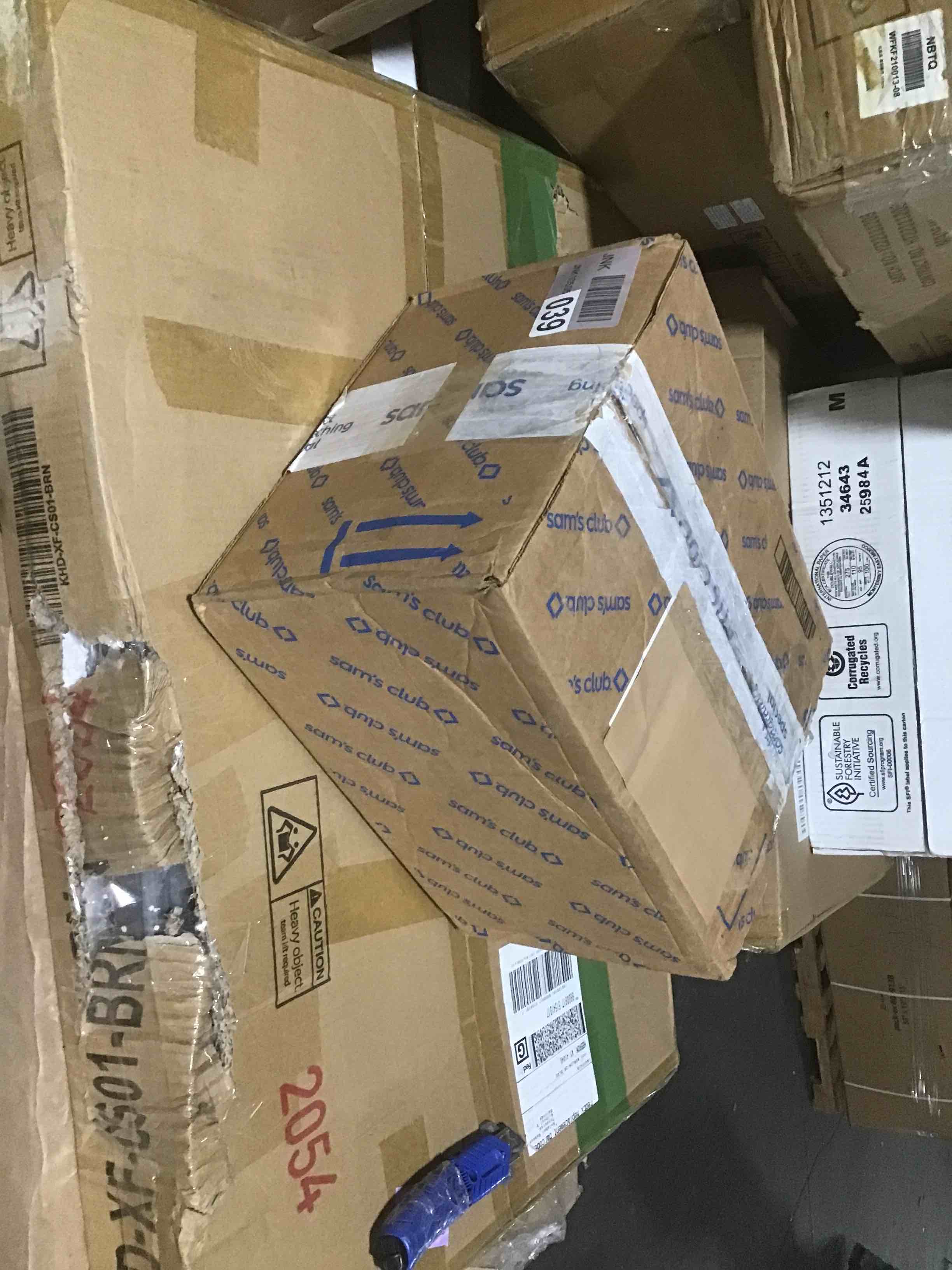 https://s3.amazonaws.com/lotting-images-prod/bidfta/BLU5188536_1693417045017.jpeg
