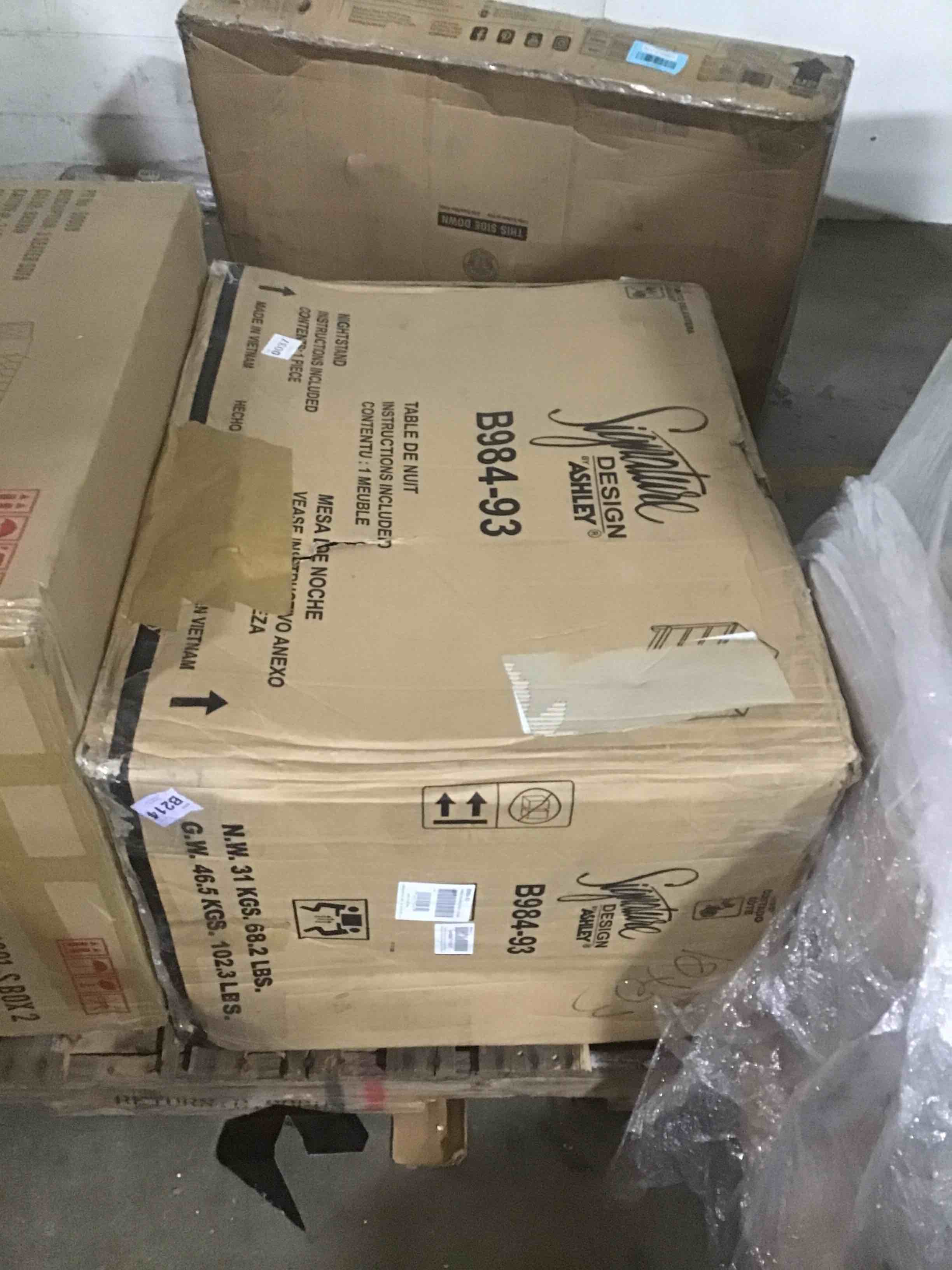https://s3.amazonaws.com/lotting-images-prod/bidfta/BLU5188603_1693503345488.jpeg