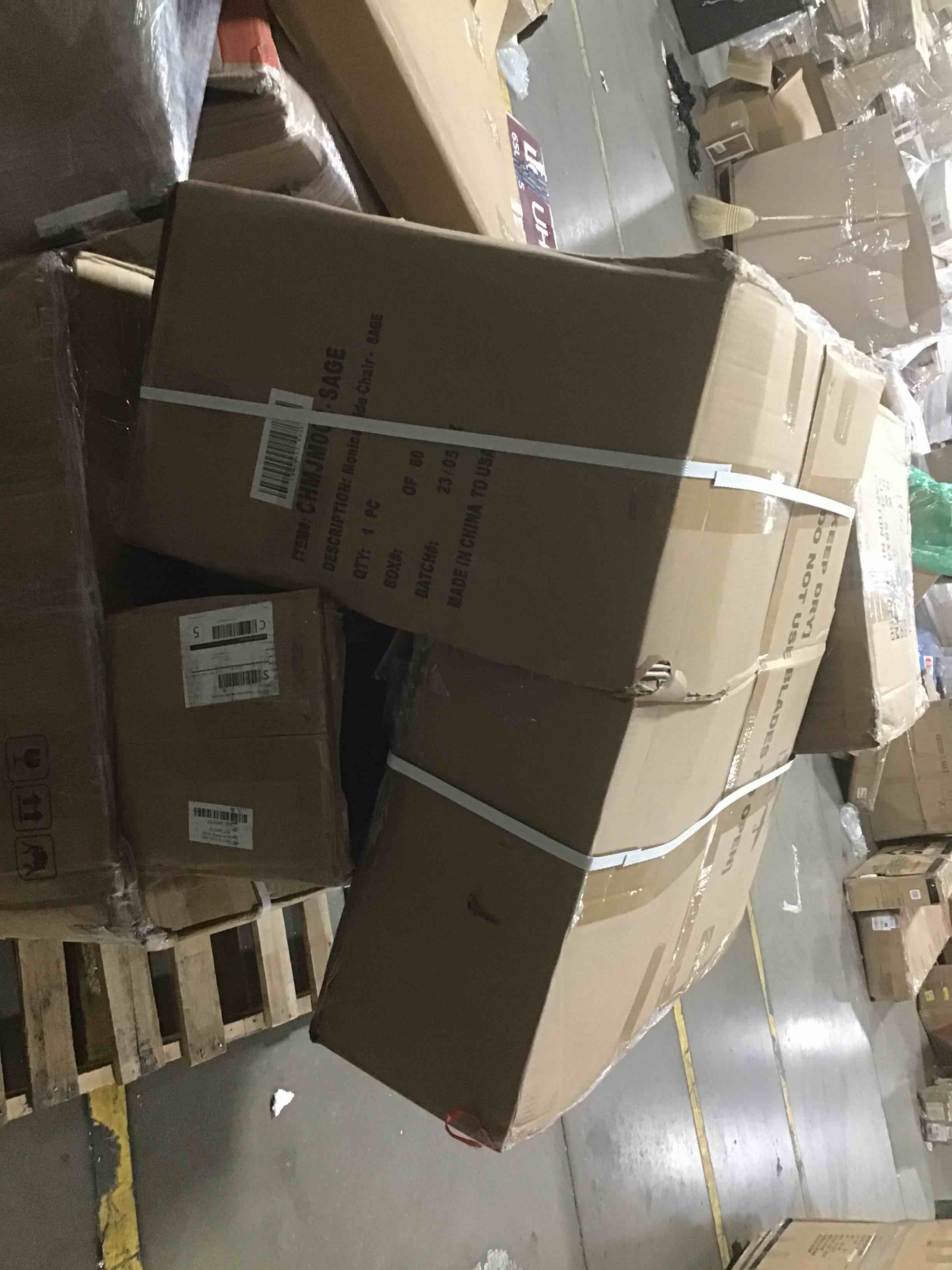 https://s3.amazonaws.com/lotting-images-prod/bidfta/BLU5188625_1693509989361.jpeg