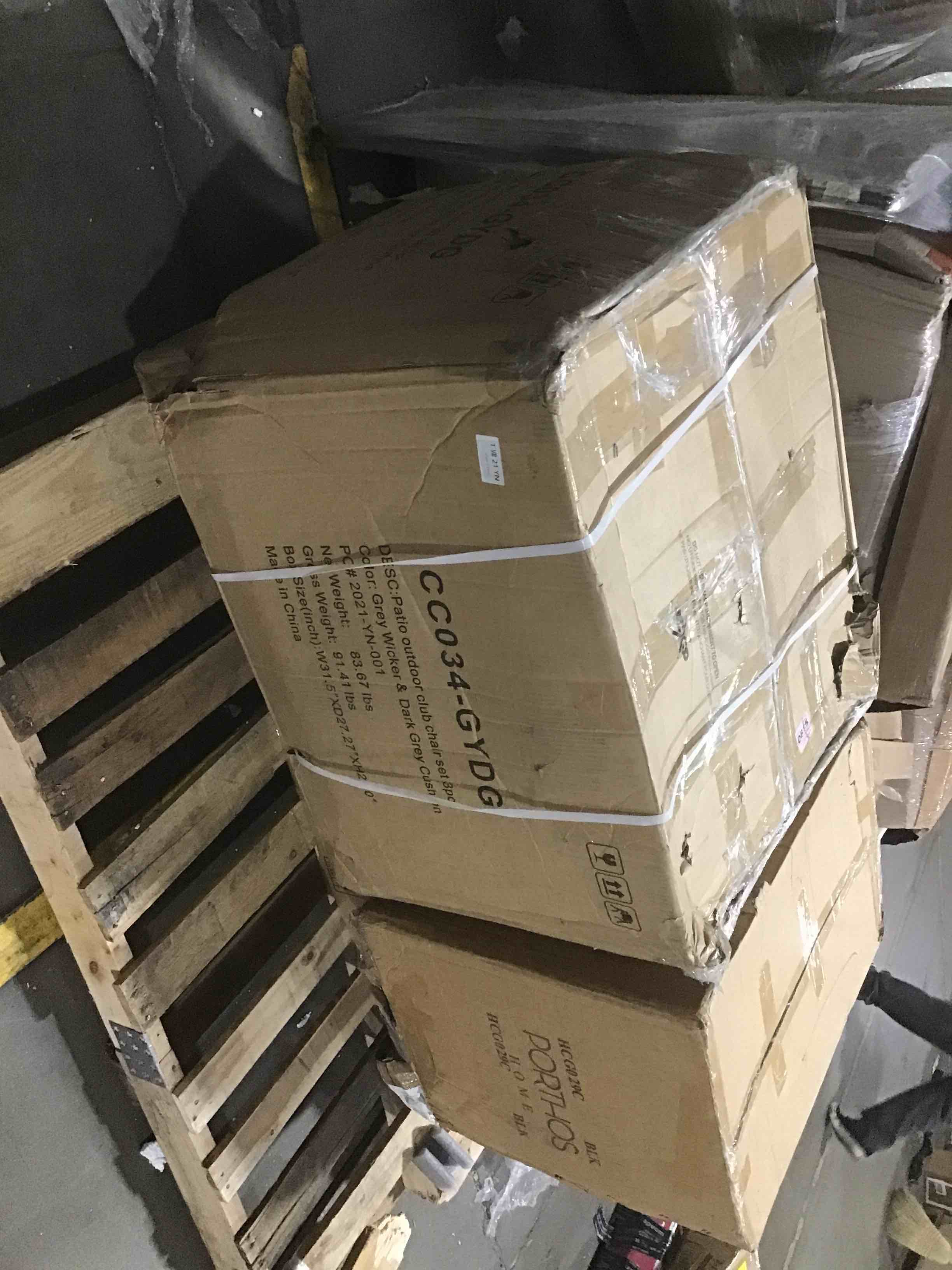 https://s3.amazonaws.com/lotting-images-prod/bidfta/BLU5188628_1693510442521.jpeg