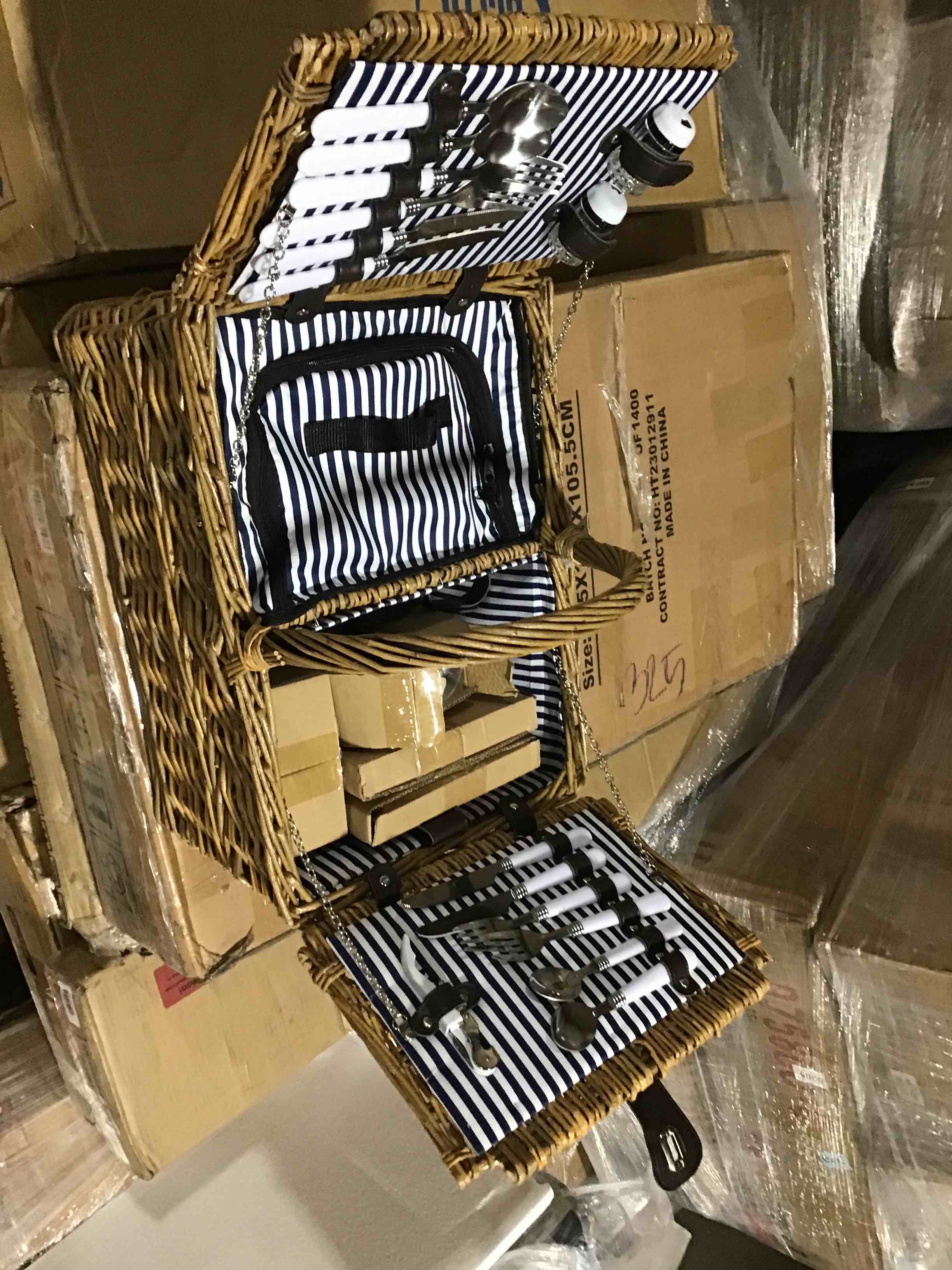 https://s3.amazonaws.com/lotting-images-prod/bidfta/BLU5188787_1694005901785.jpeg