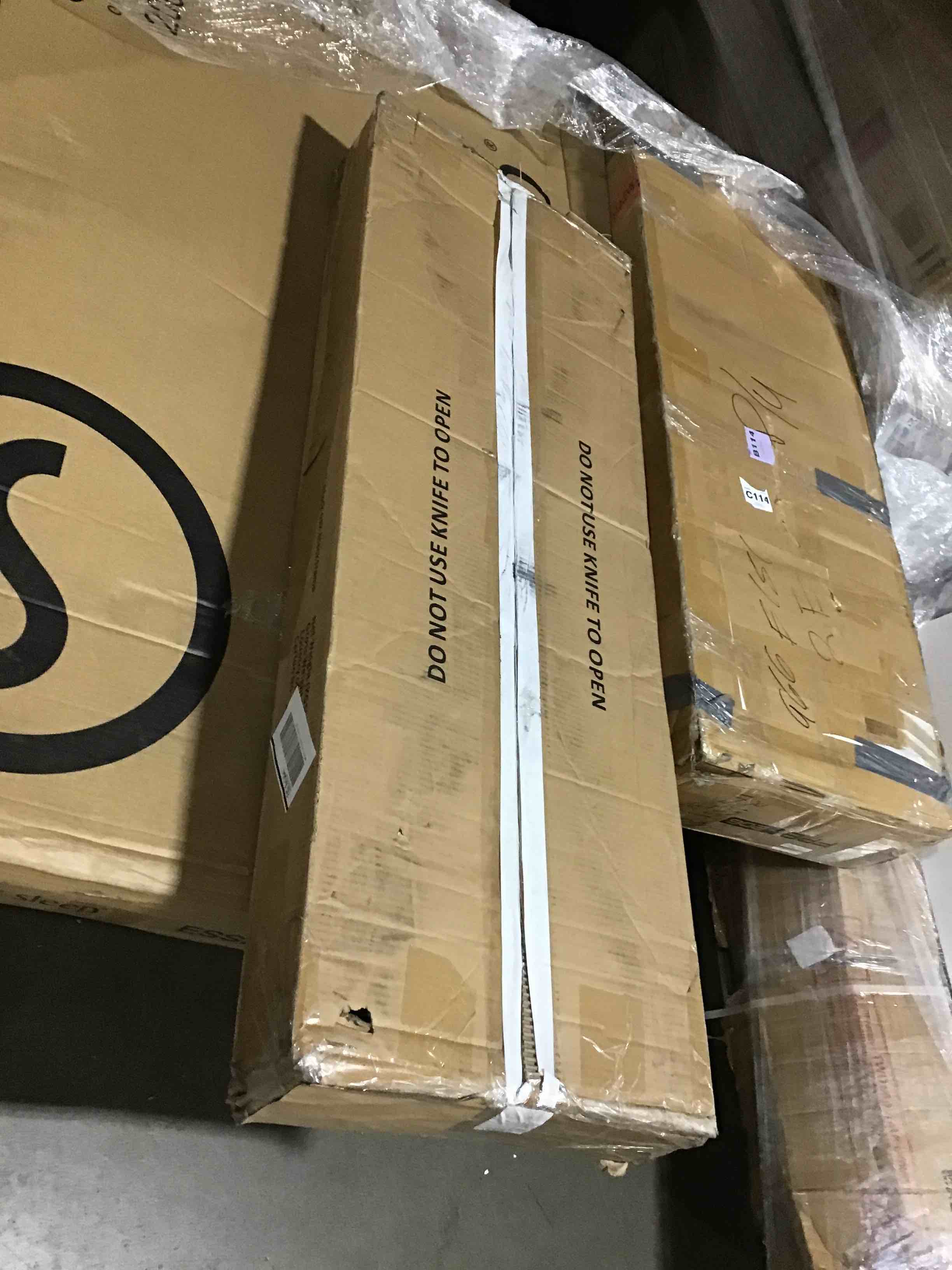 https://s3.amazonaws.com/lotting-images-prod/bidfta/BLU5188792_1694006727631.jpeg